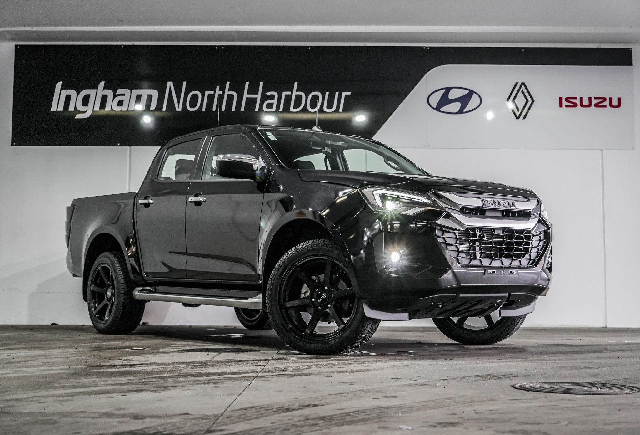 2024 Isuzu D-MAX | LS D/CAB 4WD  | 24077 | 1