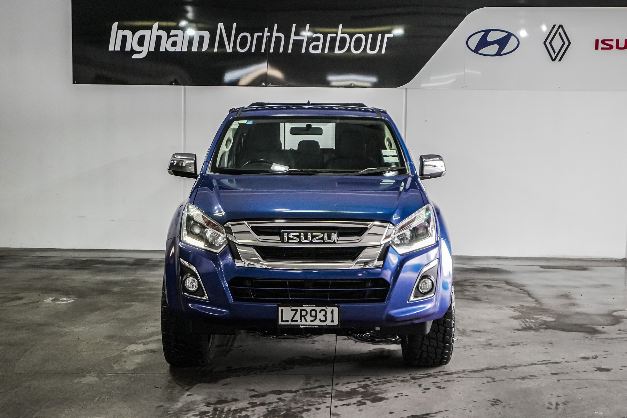 2019 Isuzu D-MAX | LS DC 3.0D/6AT | 24567 | 4