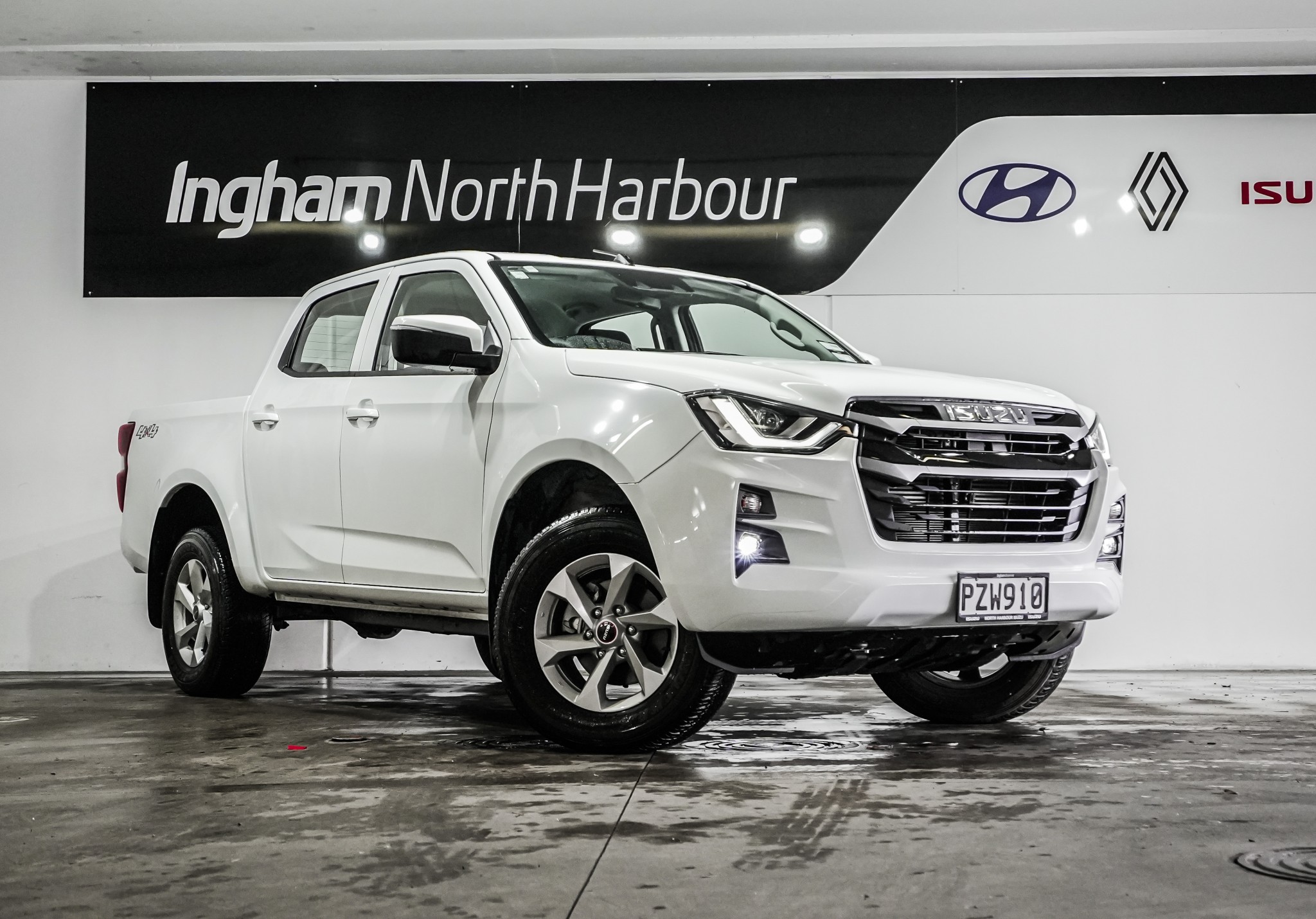 2023 Isuzu D-MAX | LS-M DOUBLE CAB 4WD | 24702 | 1