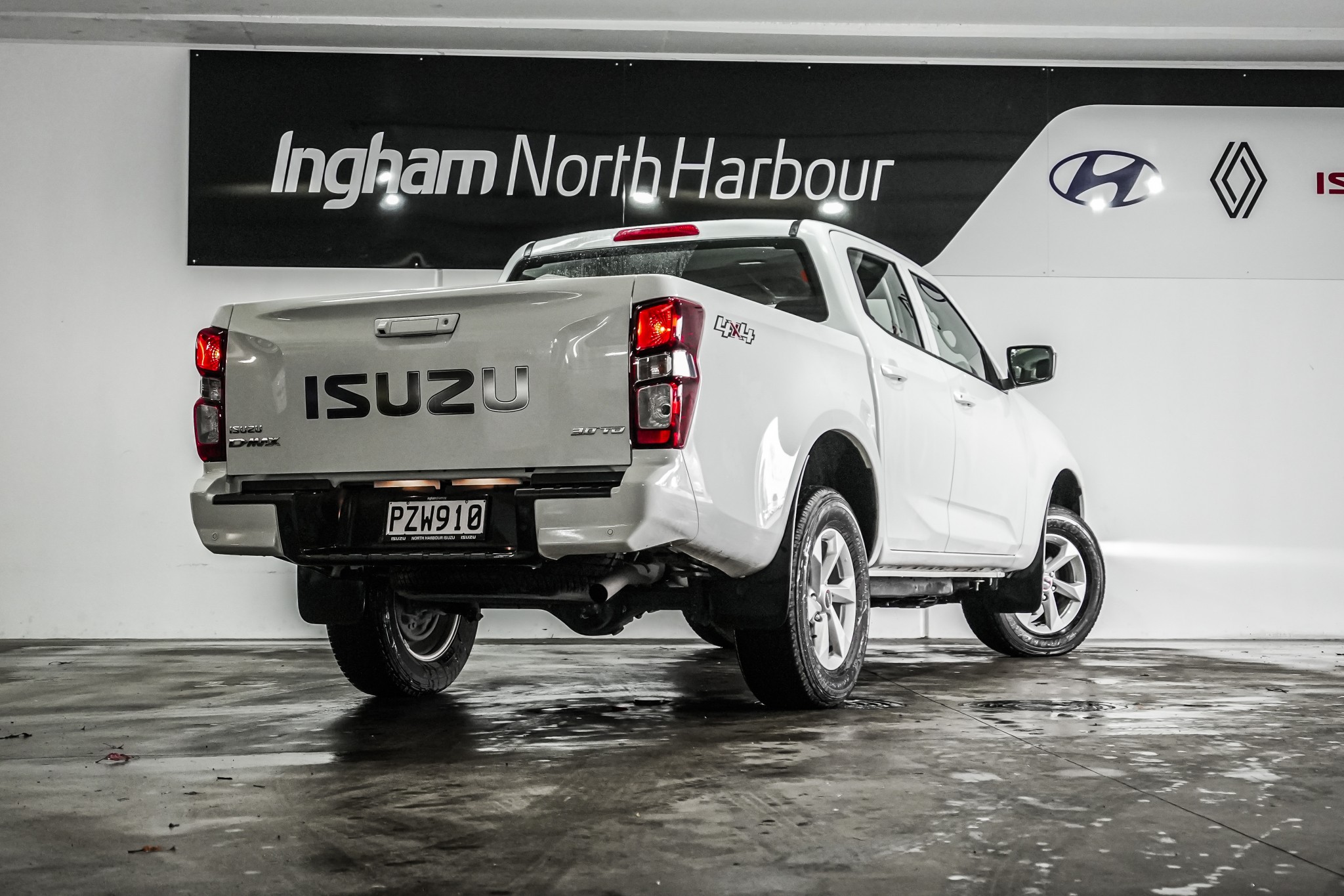 2023 Isuzu D-MAX | LS-M DOUBLE CAB 4WD | 24702 | 3