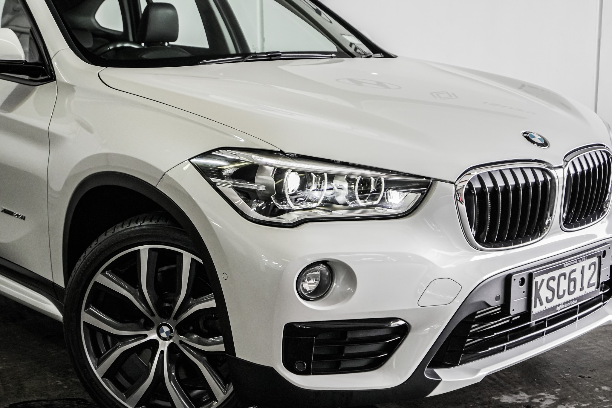 2017 BMW X1 | X25I 2.0P/4WD/8AT/SW | 24848 | 7