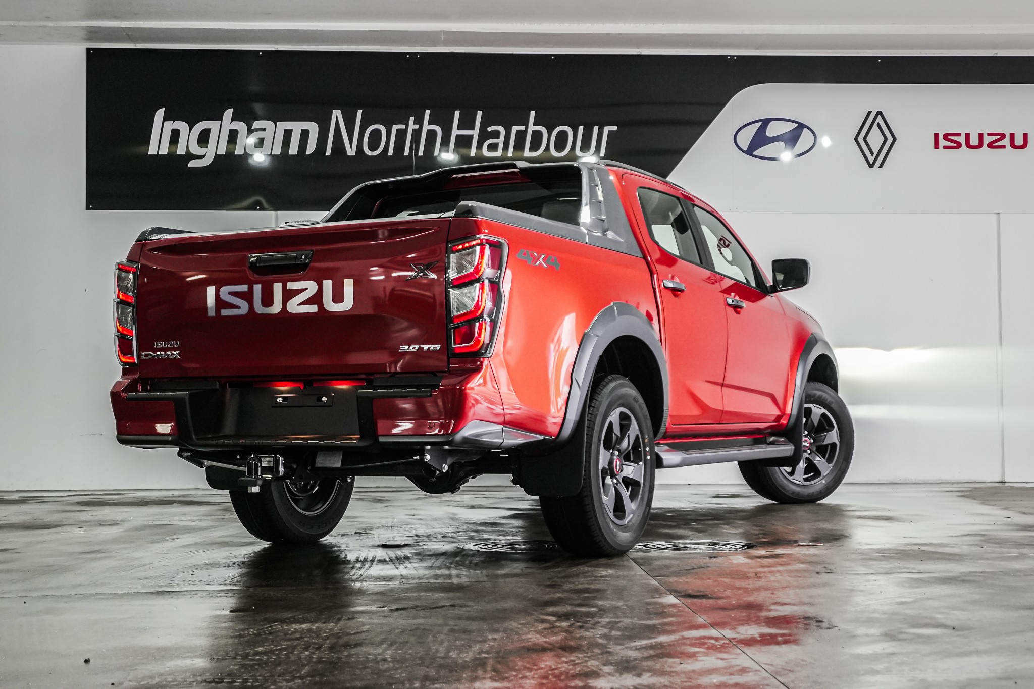 2024 Isuzu D-MAX | X-TERRAIN DOUBLE CAB | 25267 | 3