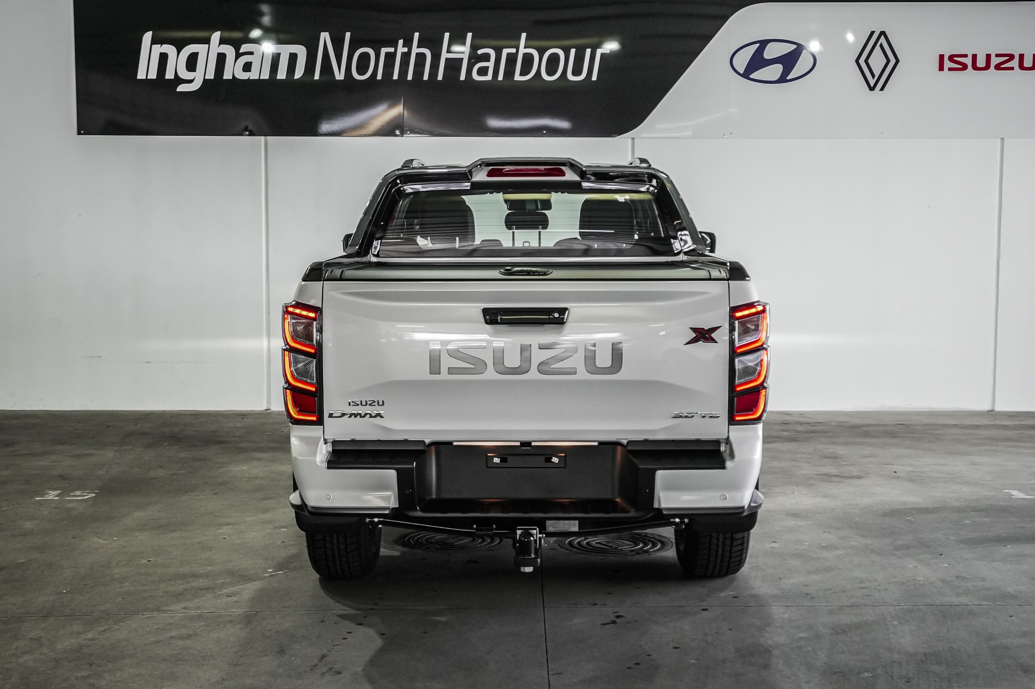 2025 Isuzu D-MAX | X-TERRAIN DOUBLE CAB | 25538 | 6