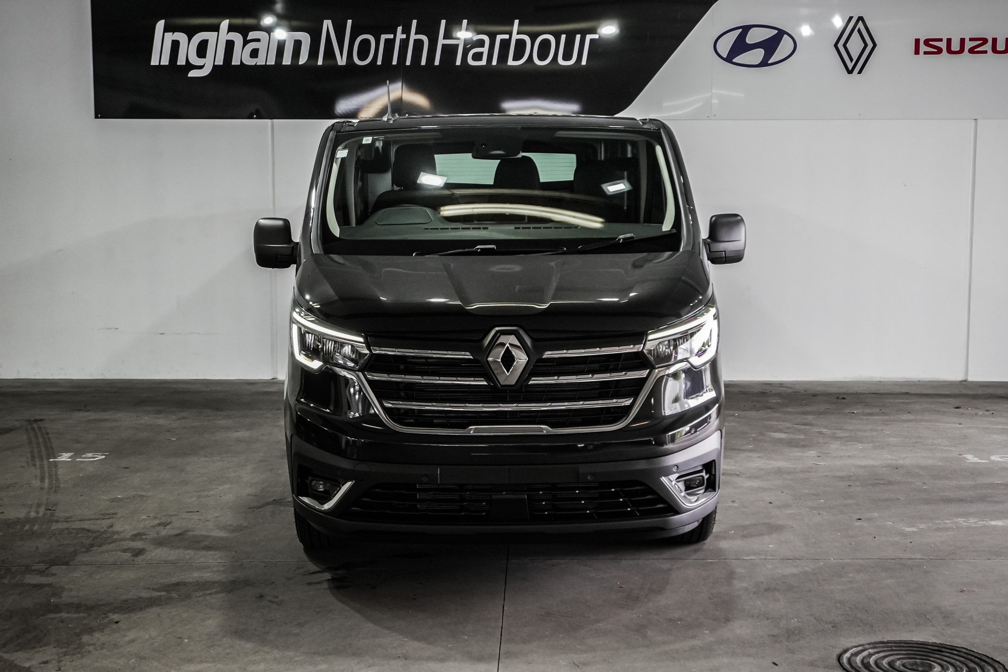 2024 Renault Trafic | LWB AUTO 2.0DT L/U | 24720 | 4