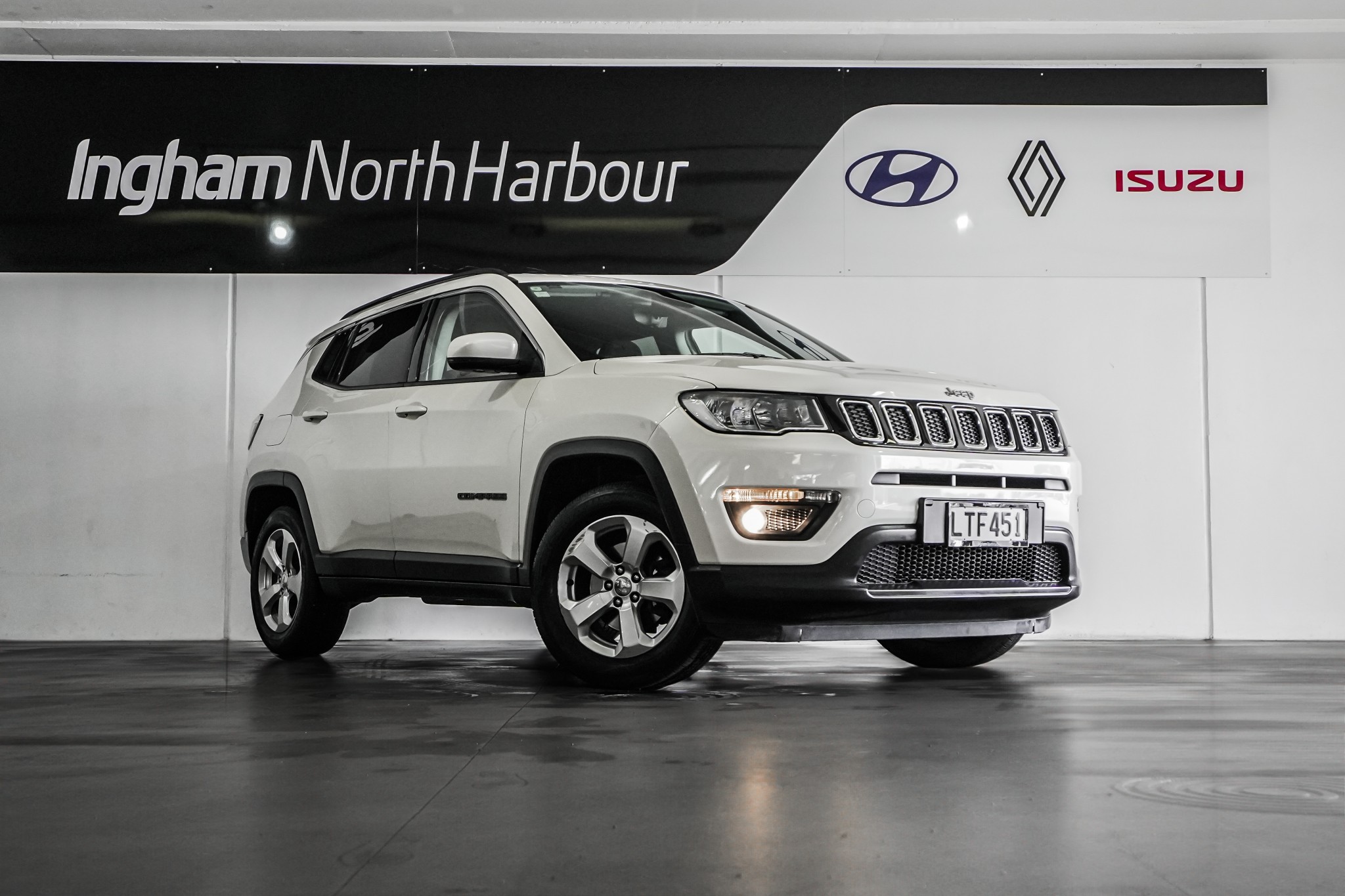 2018 Jeep Compass | LONGITUDE 2.4P/6AT | 25074 | 1