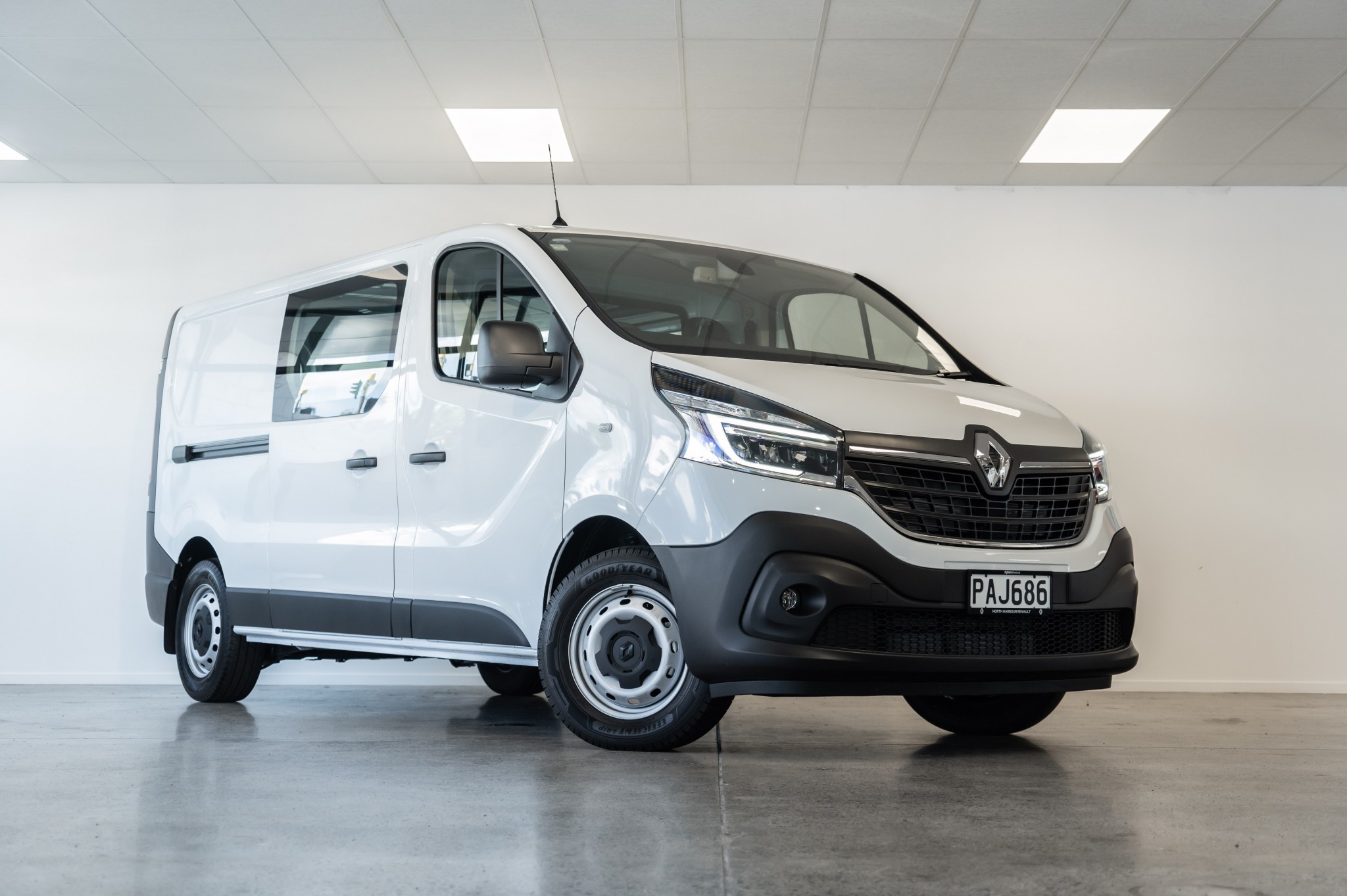 2022 Renault Trafic | L2H1 AUTO 2.0DT | 17224 | 1