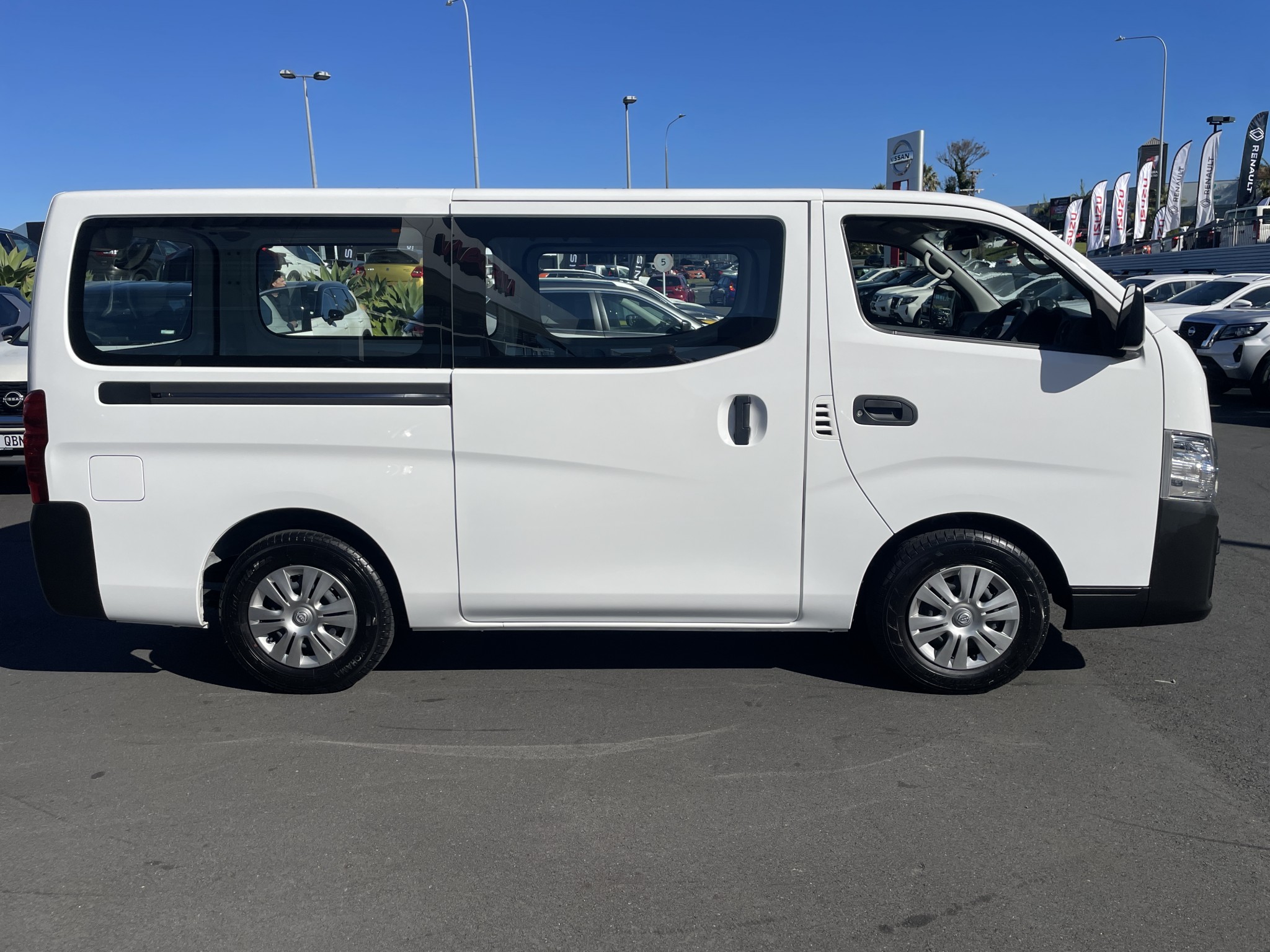 2022 Nissan CARAVAN | NV350 | 23575 | 5