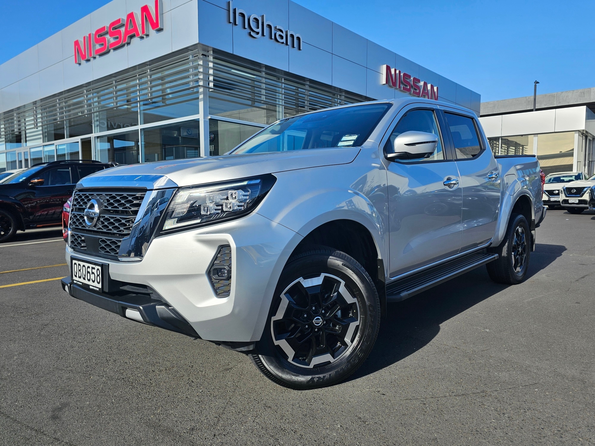 2023 Nissan Navara | ST-X 2.3D/4WD/7AT | 22778 | 1