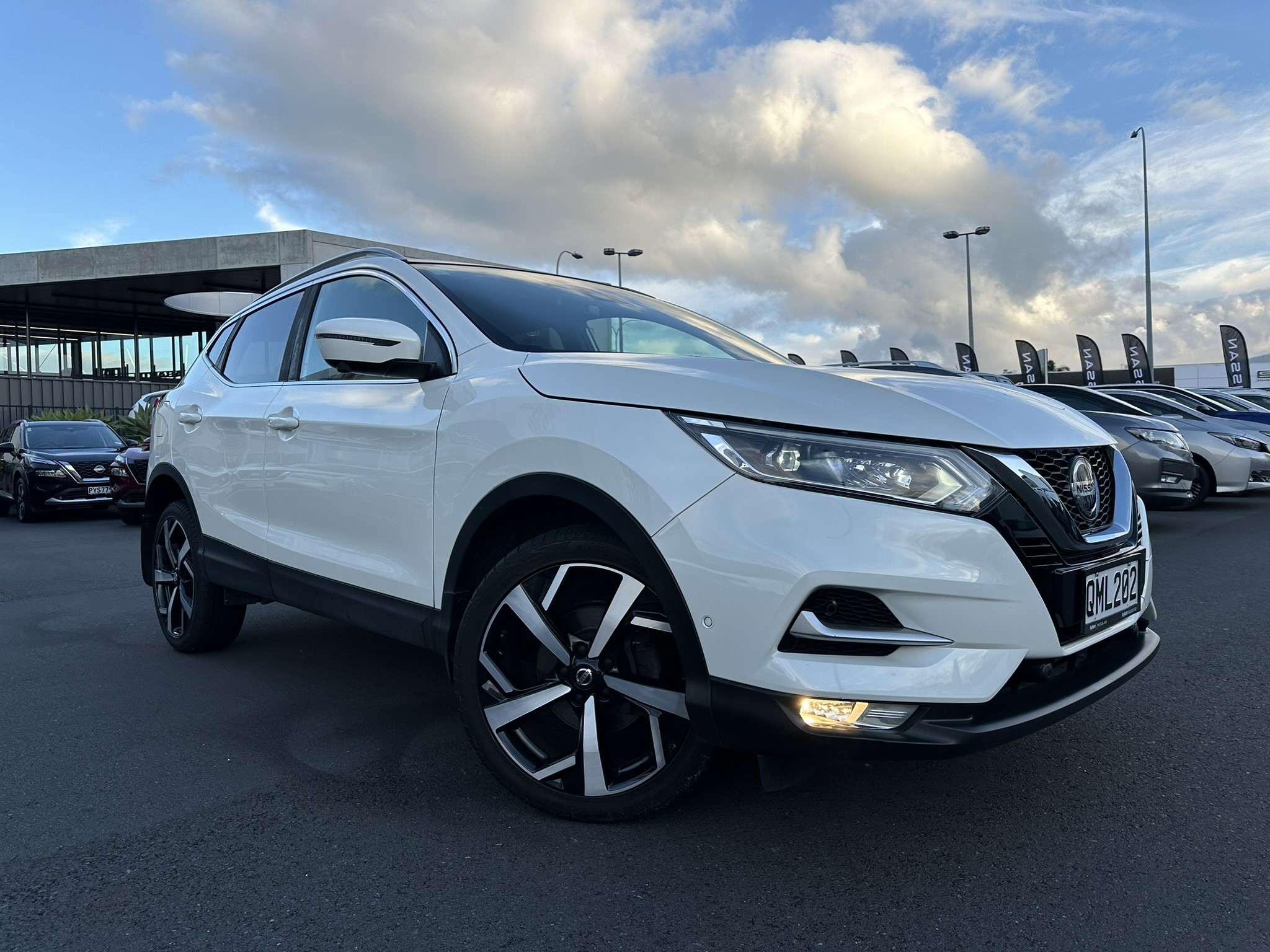 2019 Nissan Qashqai | TI 2.0P | 23704 | 4