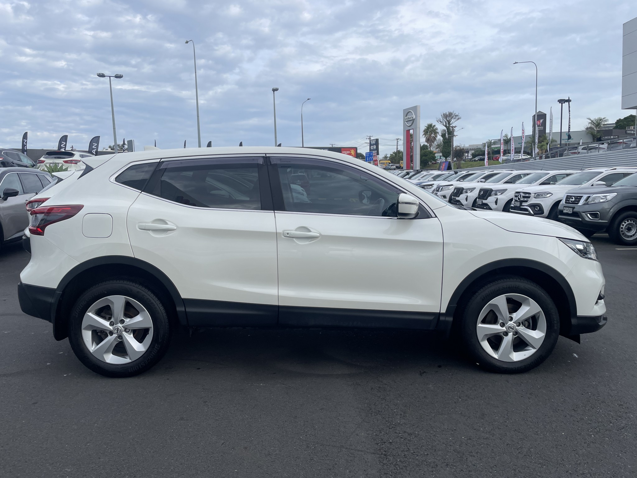 2019 Nissan Qashqai | ST 2.0P/CVT | 23278 | 5