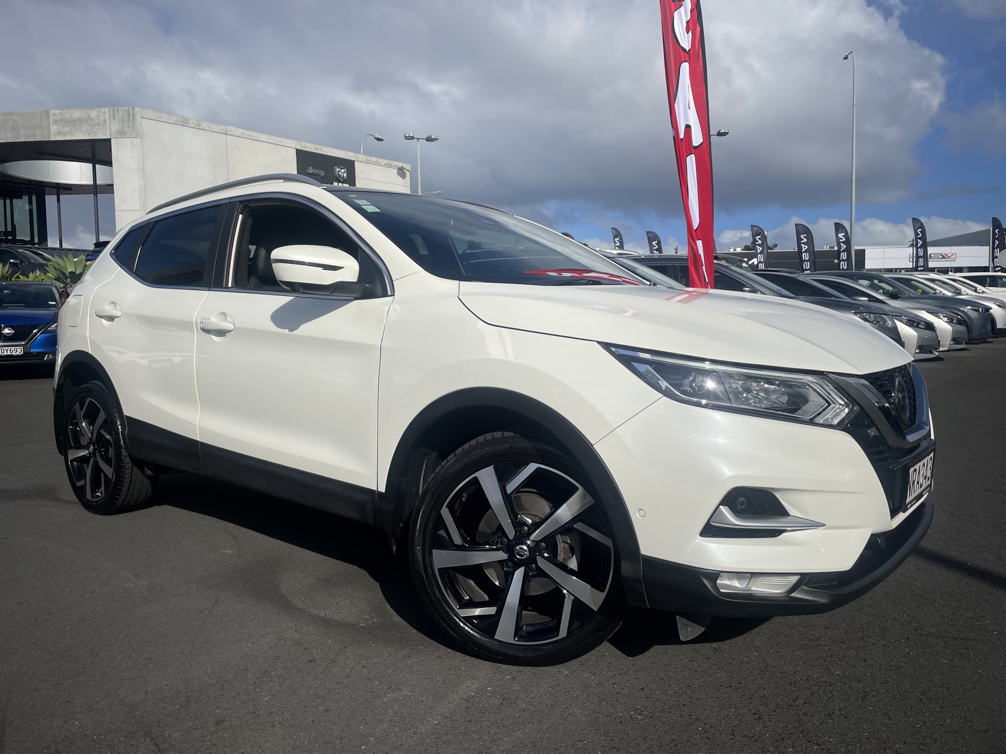 2021 Nissan Qashqai | TI 2.0P | 23861 | 4