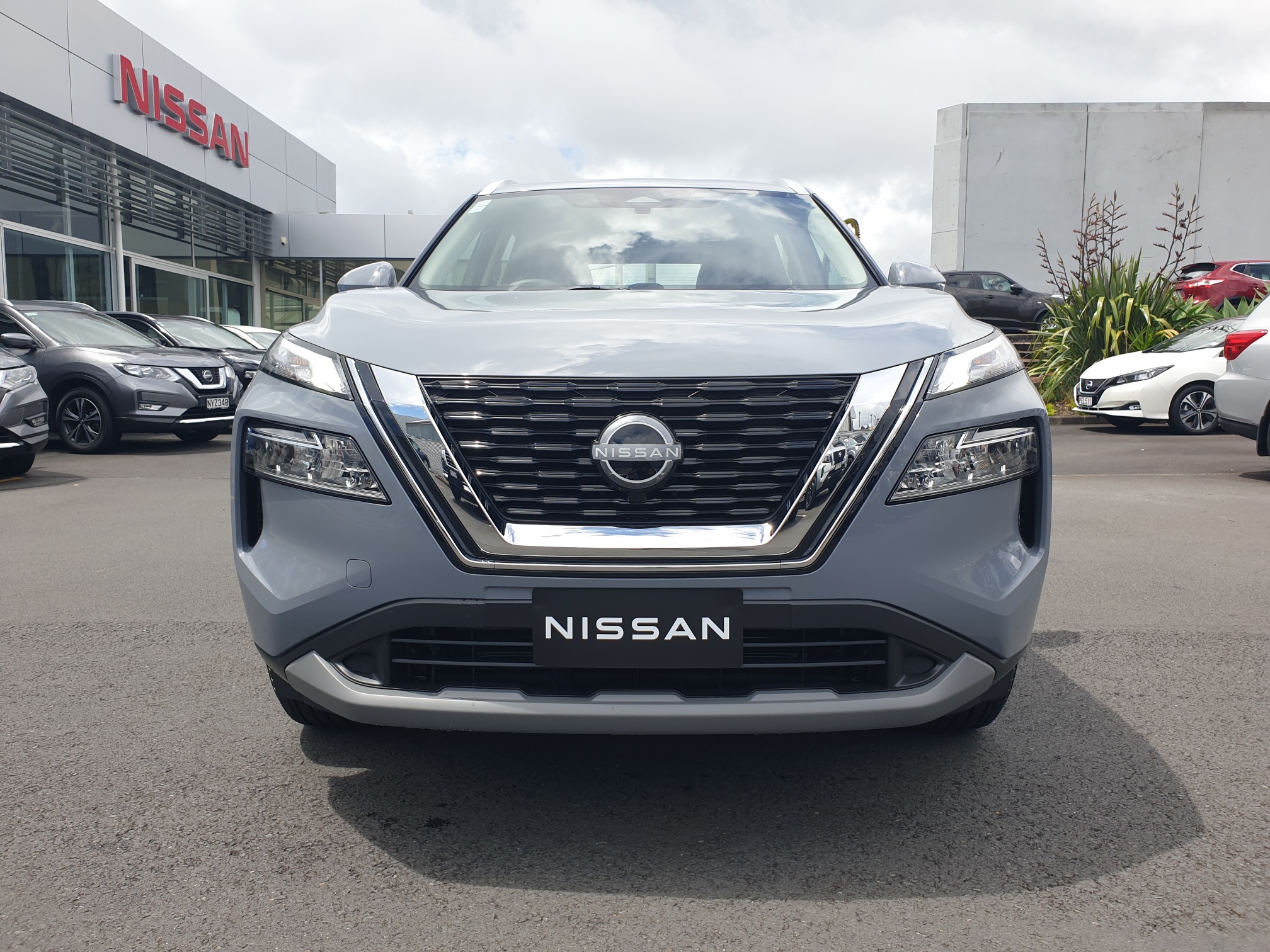 2024 Nissan X-Trail | ST  | 24000 | 3