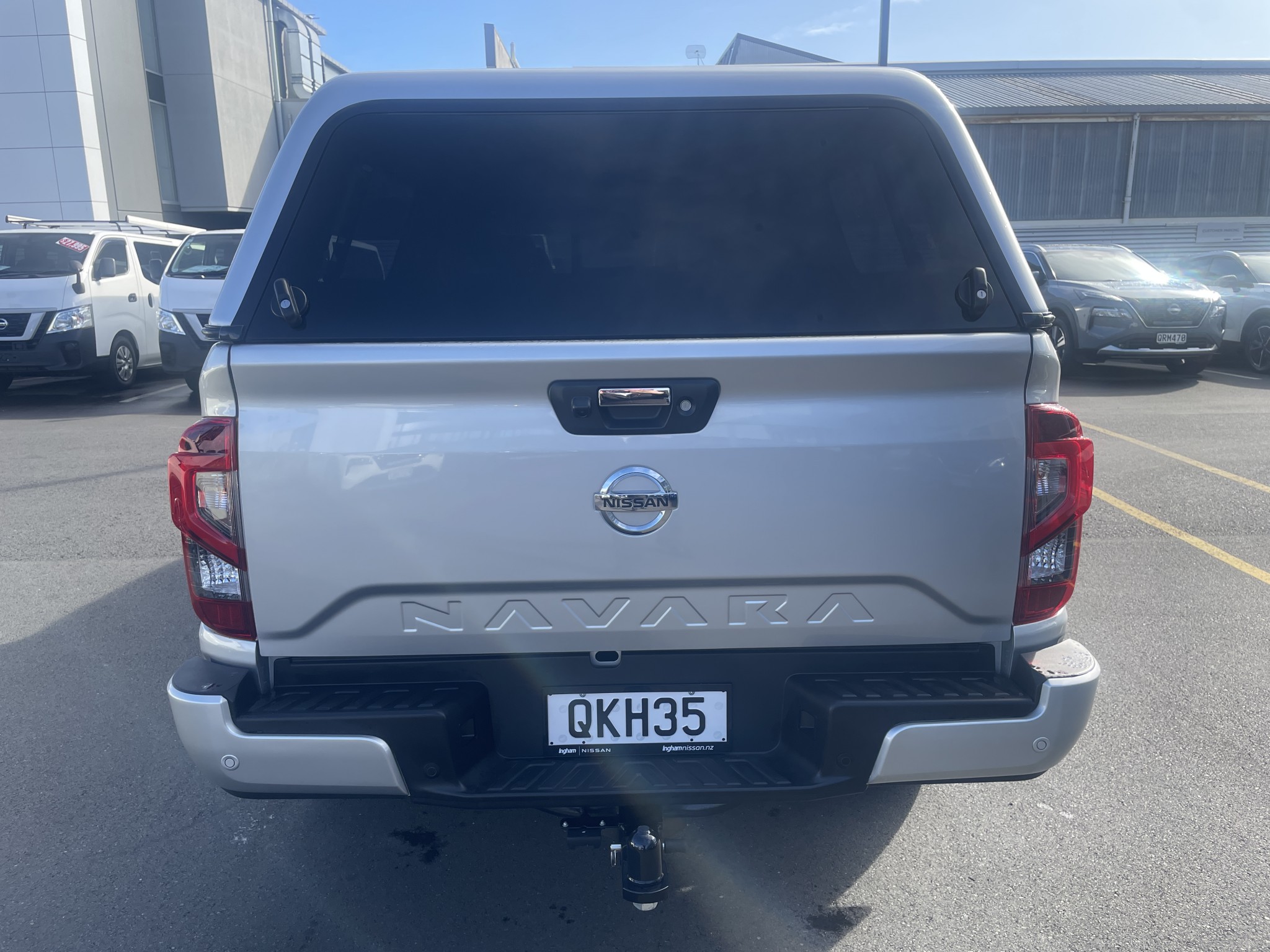 2024 Nissan Navara | ST PLATINUM 2WD | 24040 | 7