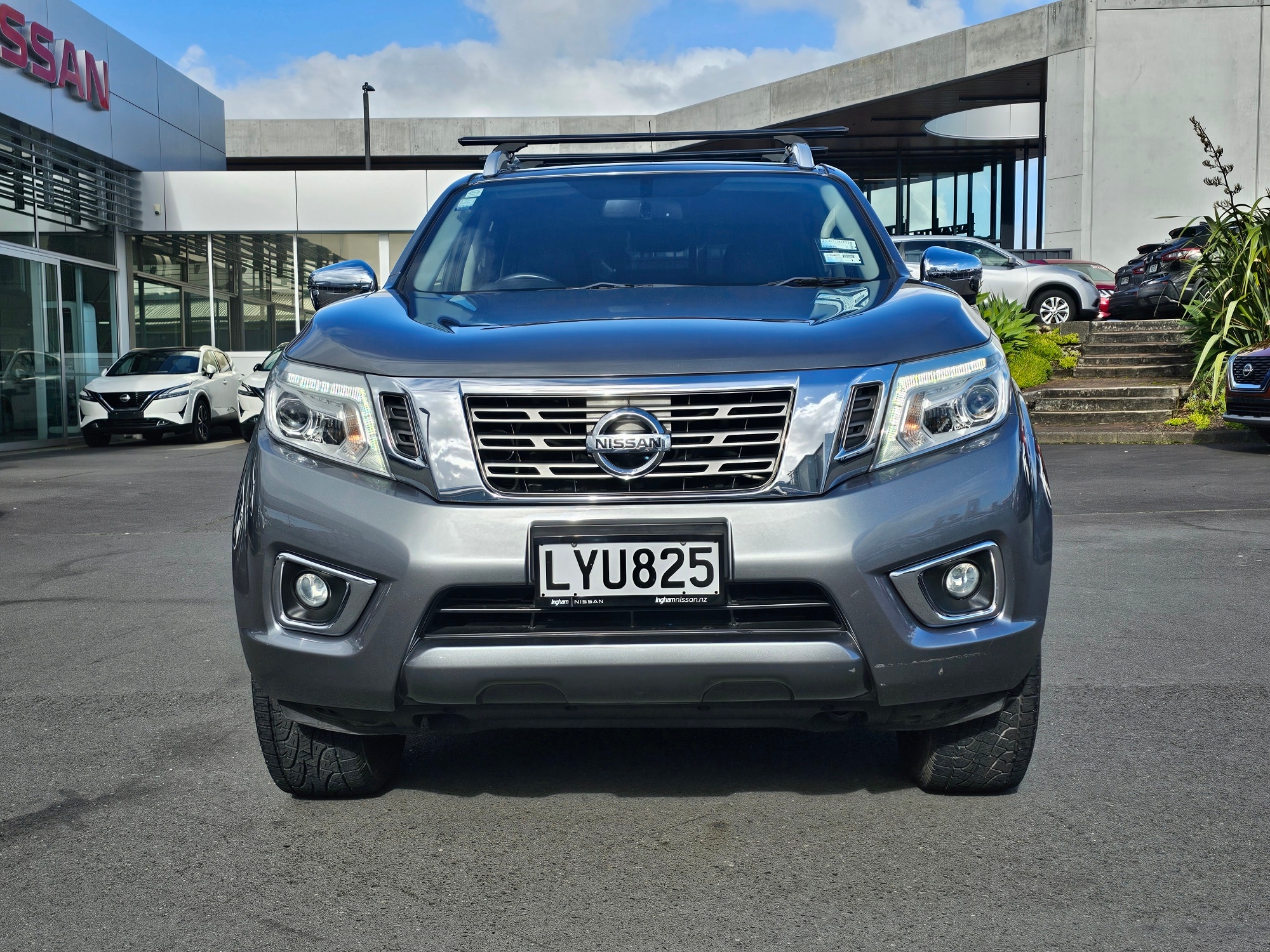 2019 Nissan Navara | ST-X 2.3D/4WD | 24193 | 3