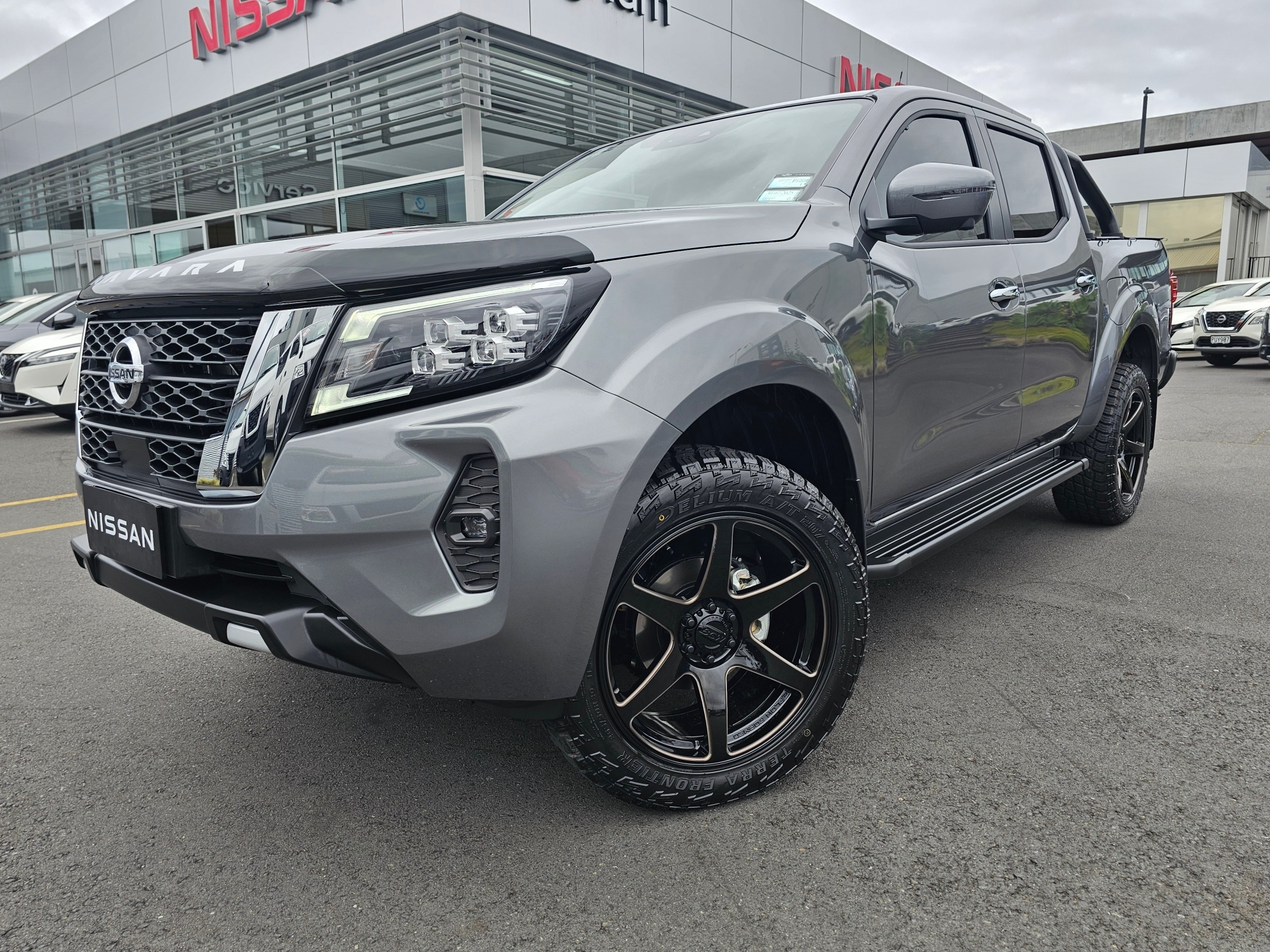 2024 Nissan Navara | TITANIUM 4WD | 24399 | 3