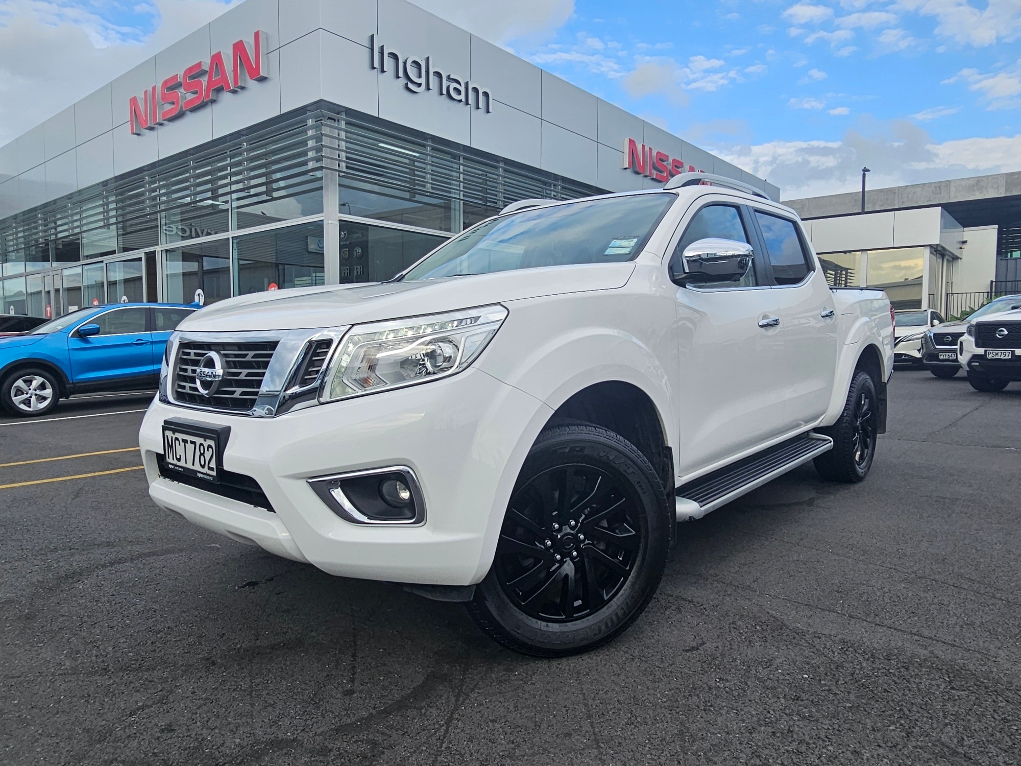 2019 Nissan Navara | ST-X 2WD | 24535 | 1