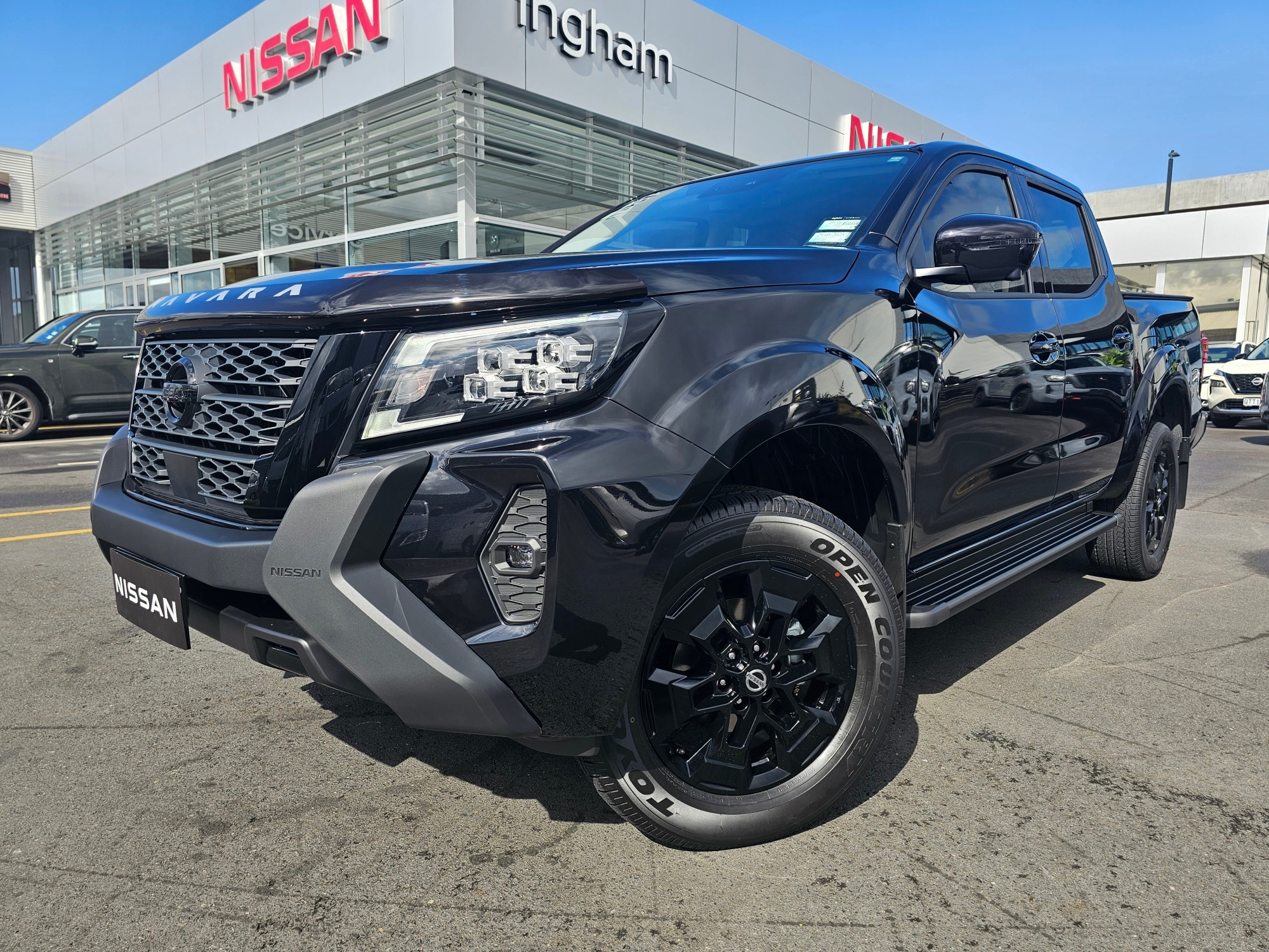 2024 Nissan Navara | ST-X 4WD BLACK EDITION | 24696 | 2