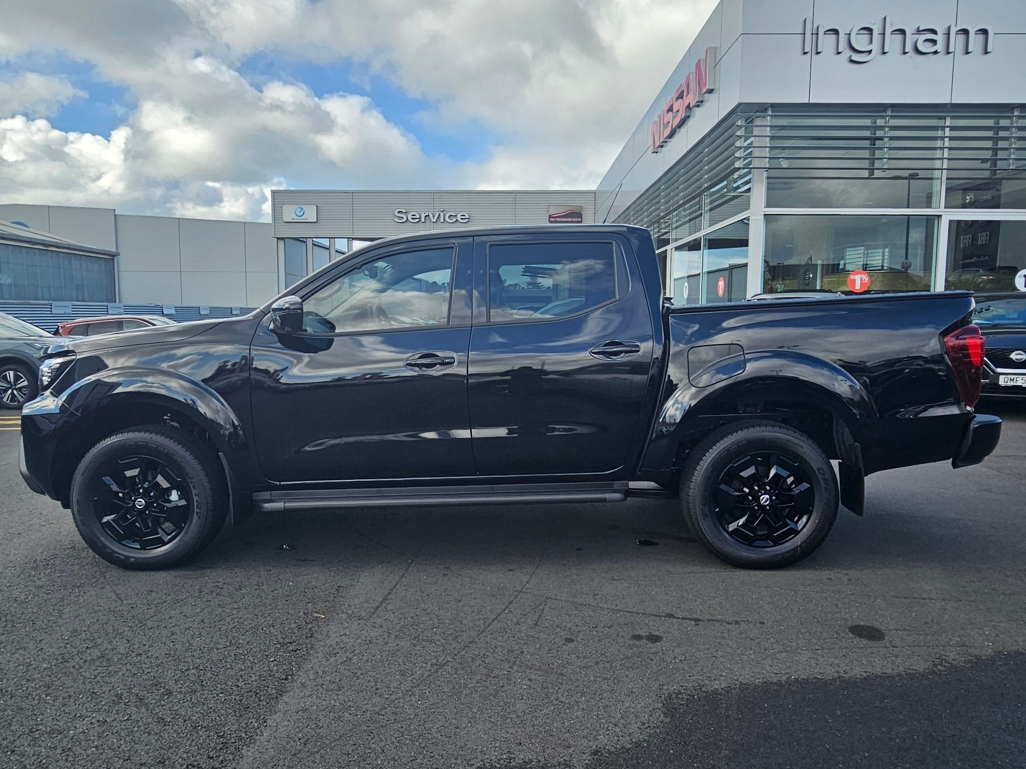 2024 Nissan Navara | ST-X 4WD BLACK EDITION | 24696 | 6