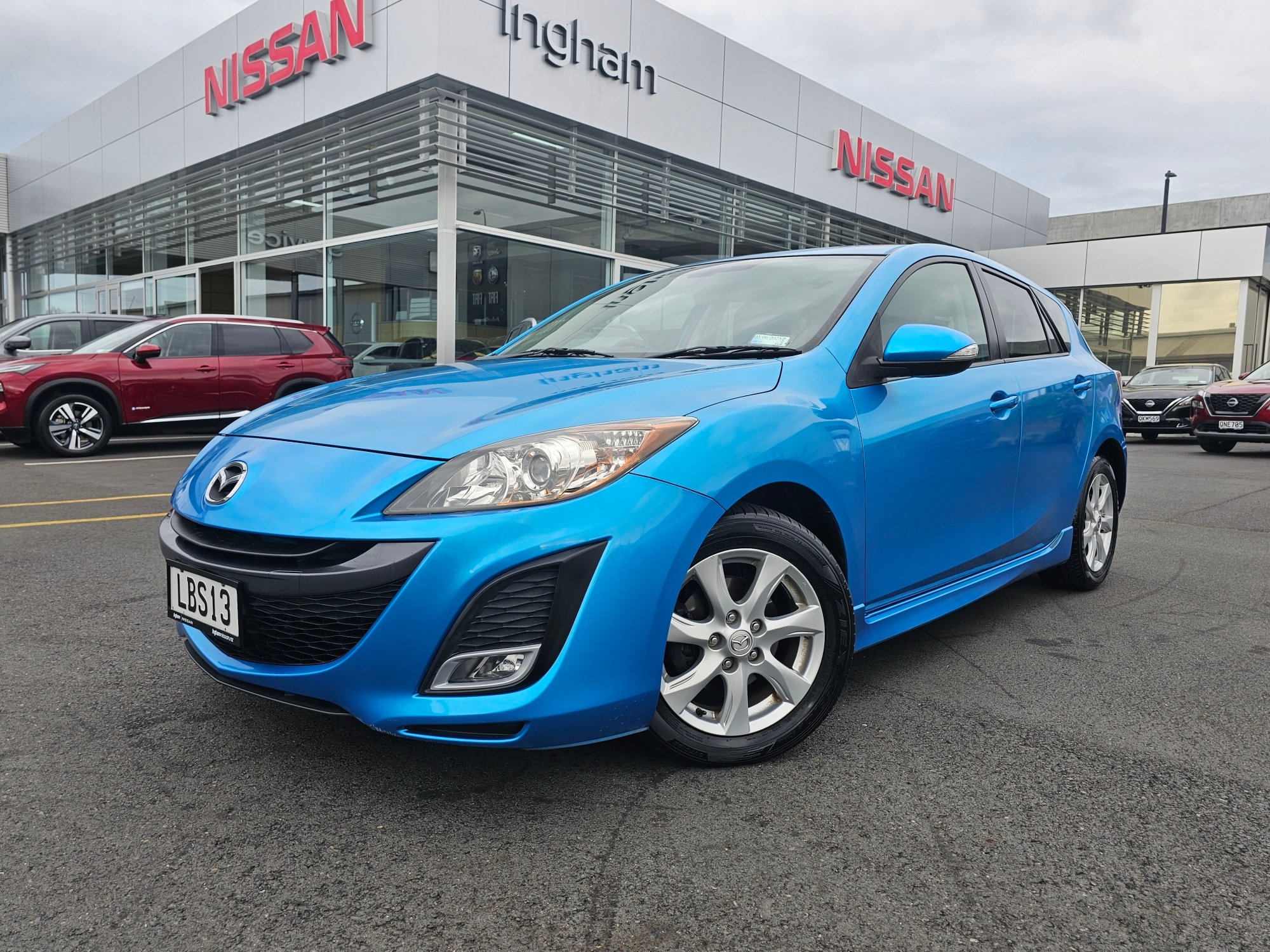 2011 Mazda Axela | 2.0P | 24947 | 1