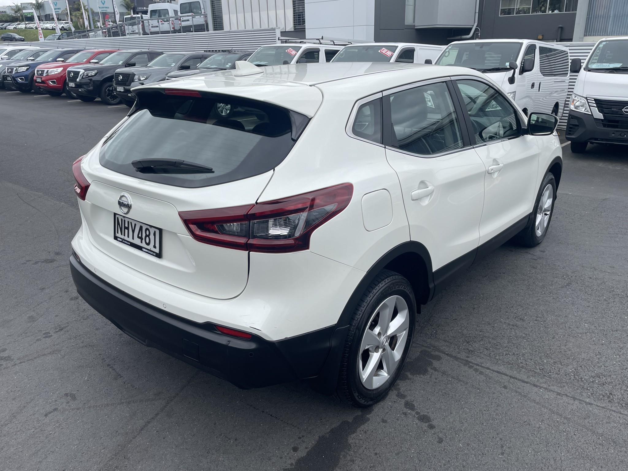 2021 Nissan Qashqai | ST 2.0P | 24971 | 6