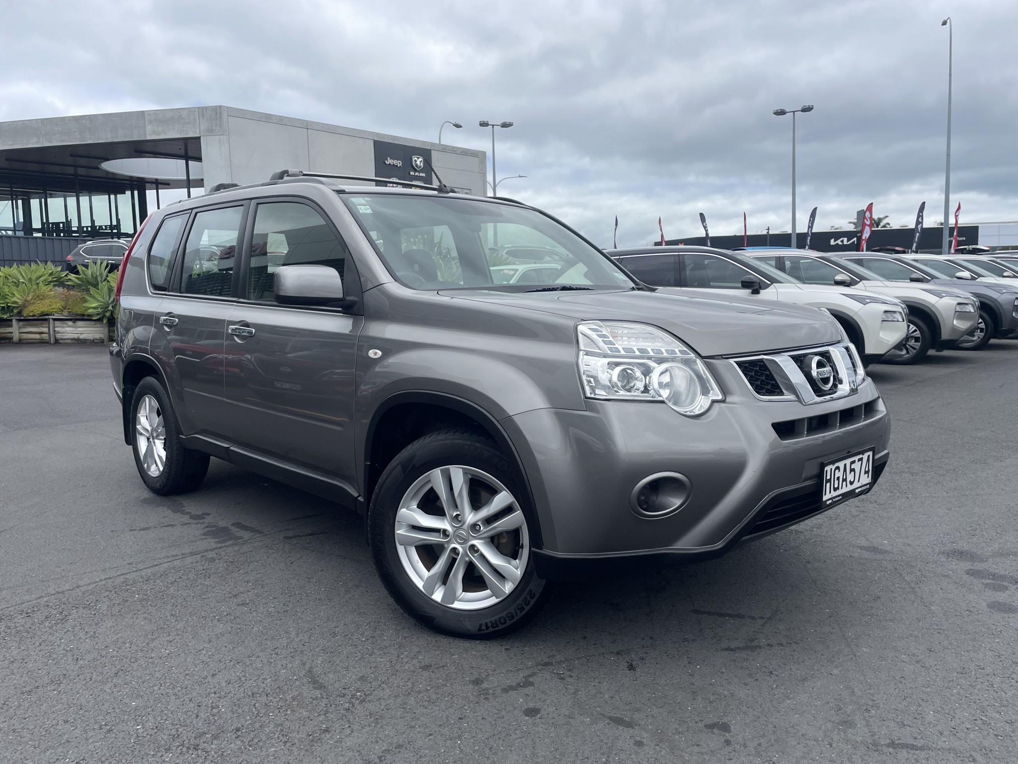 2014 Nissan X-Trail | 2.0 2WD CVT | 24972 | 4