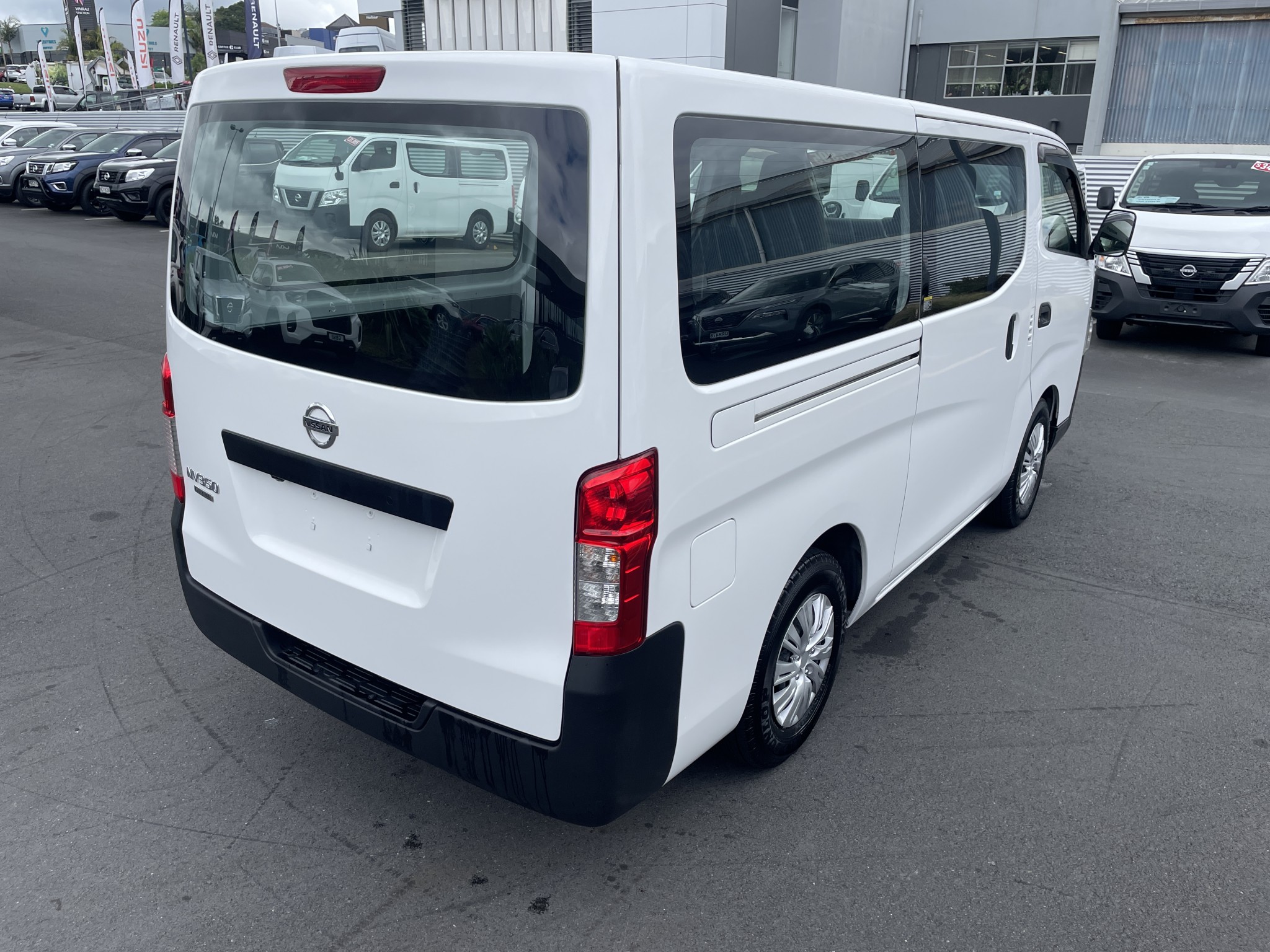 2018 Nissan CARAVAN | NV350 | 24985 | 6