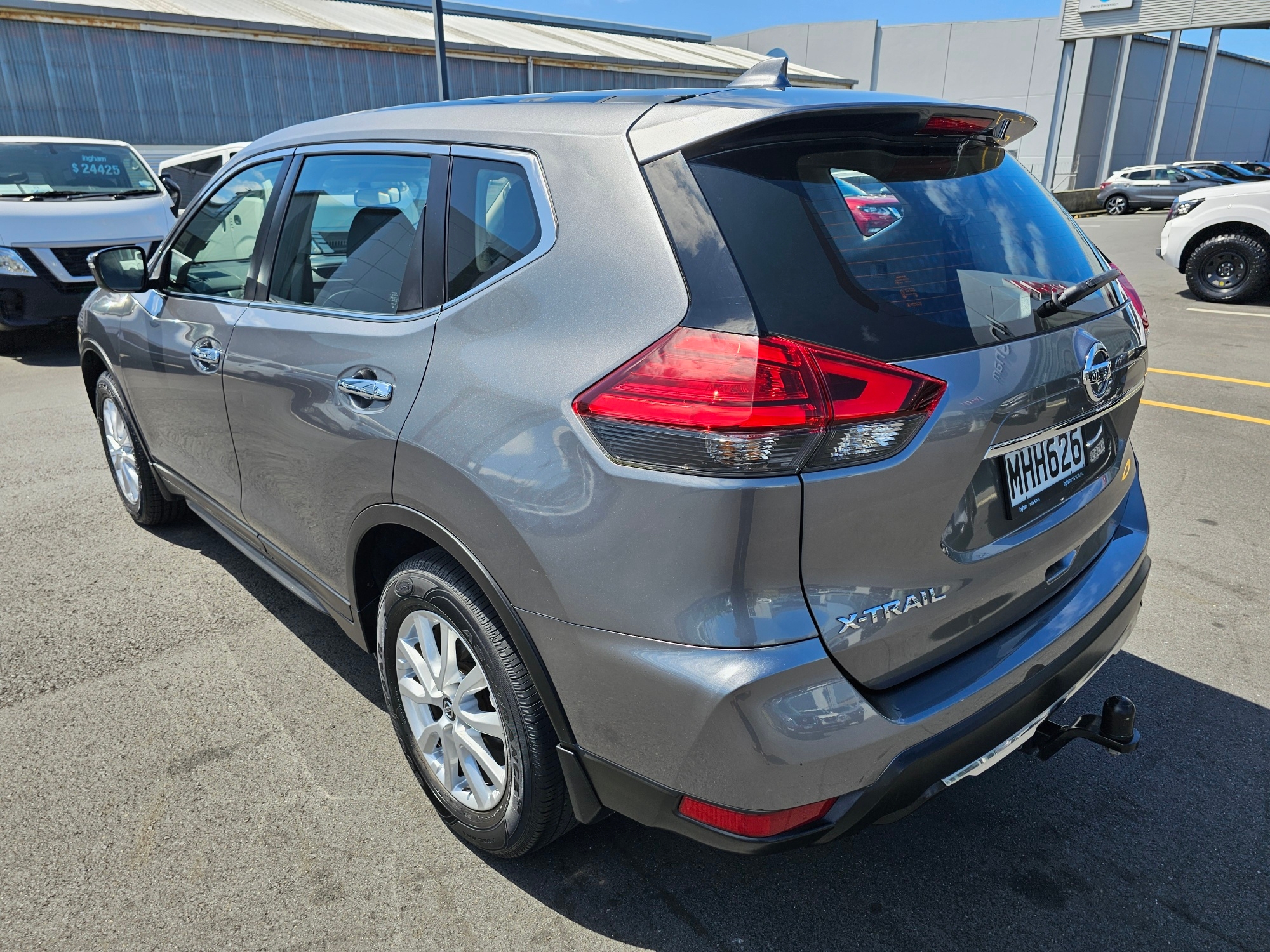 2019 Nissan X-Trail | ST 2.5P | 25059 | 7