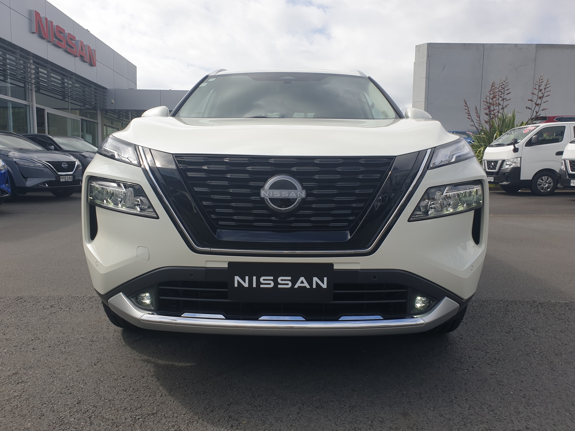 2024 Nissan X-Trail | TI-L E-POWER | 25065 | 3