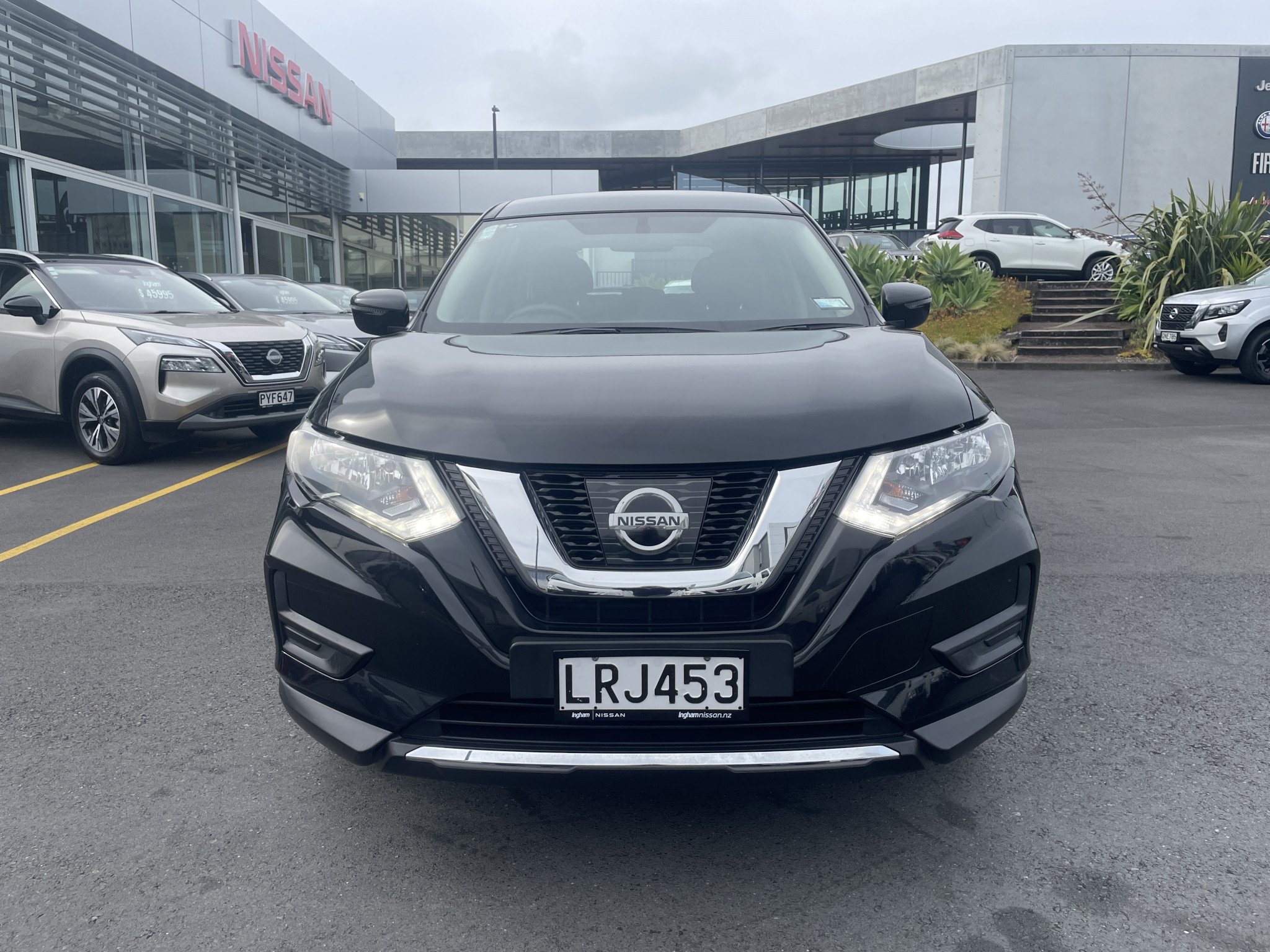 2018 Nissan X-Trail | ST 2.5P | 25060 | 3