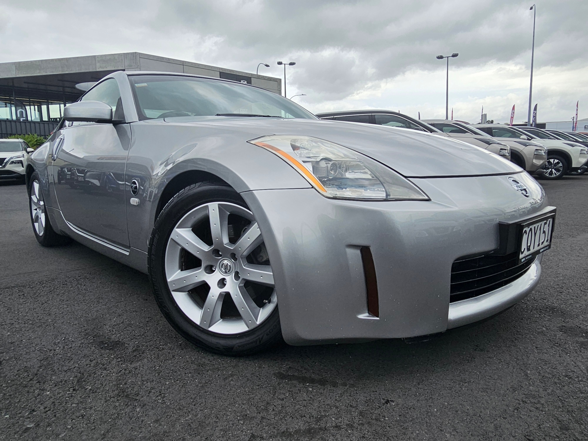 2003 Nissan 350Z | 5 SPD AUTO COUPE | 25073 | 5