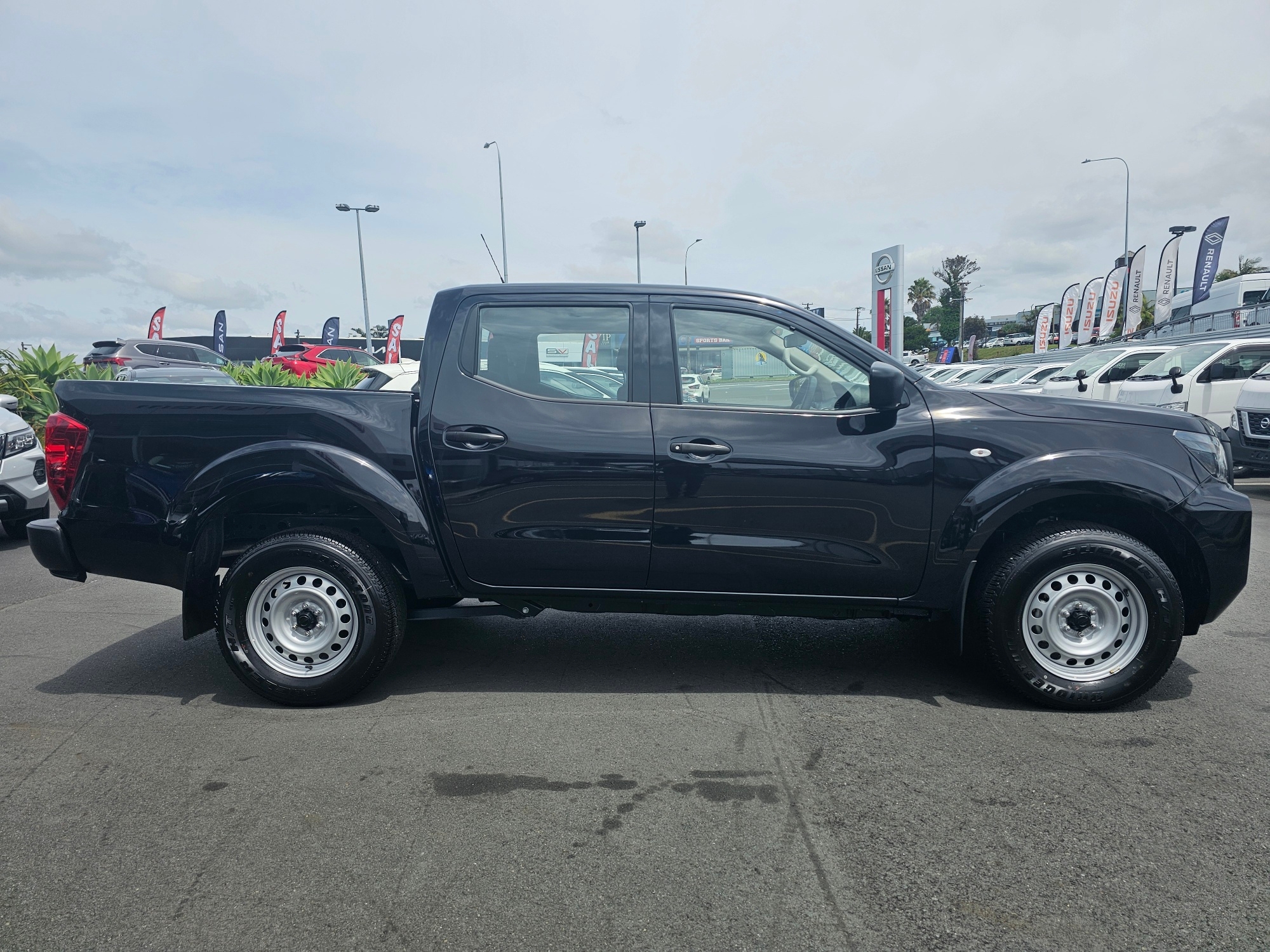 2024 Nissan Navara | SL 2WD AUTO | 25111 | 5