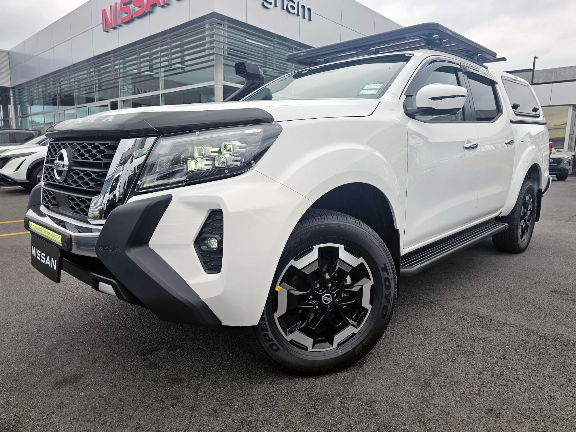 2024 Nissan Navara | ST-X I-TREK  | 25203 | 2