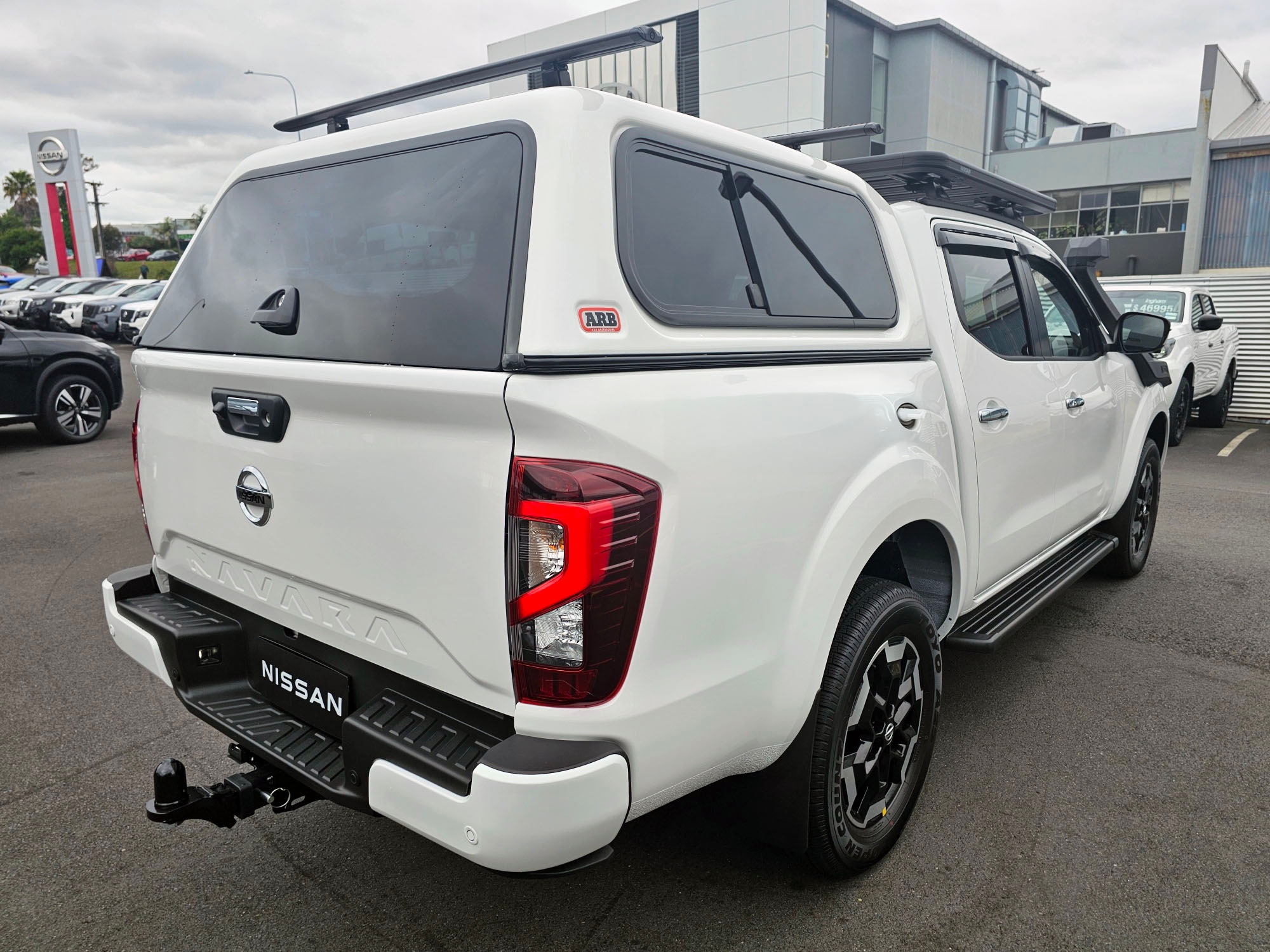 2024 Nissan Navara | ST-X I-TREK  | 25203 | 6