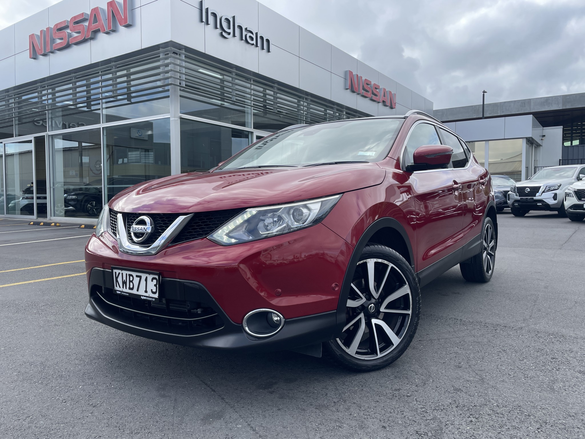 2017 Nissan Qashqai | TI 2.0P | 25250 | 2