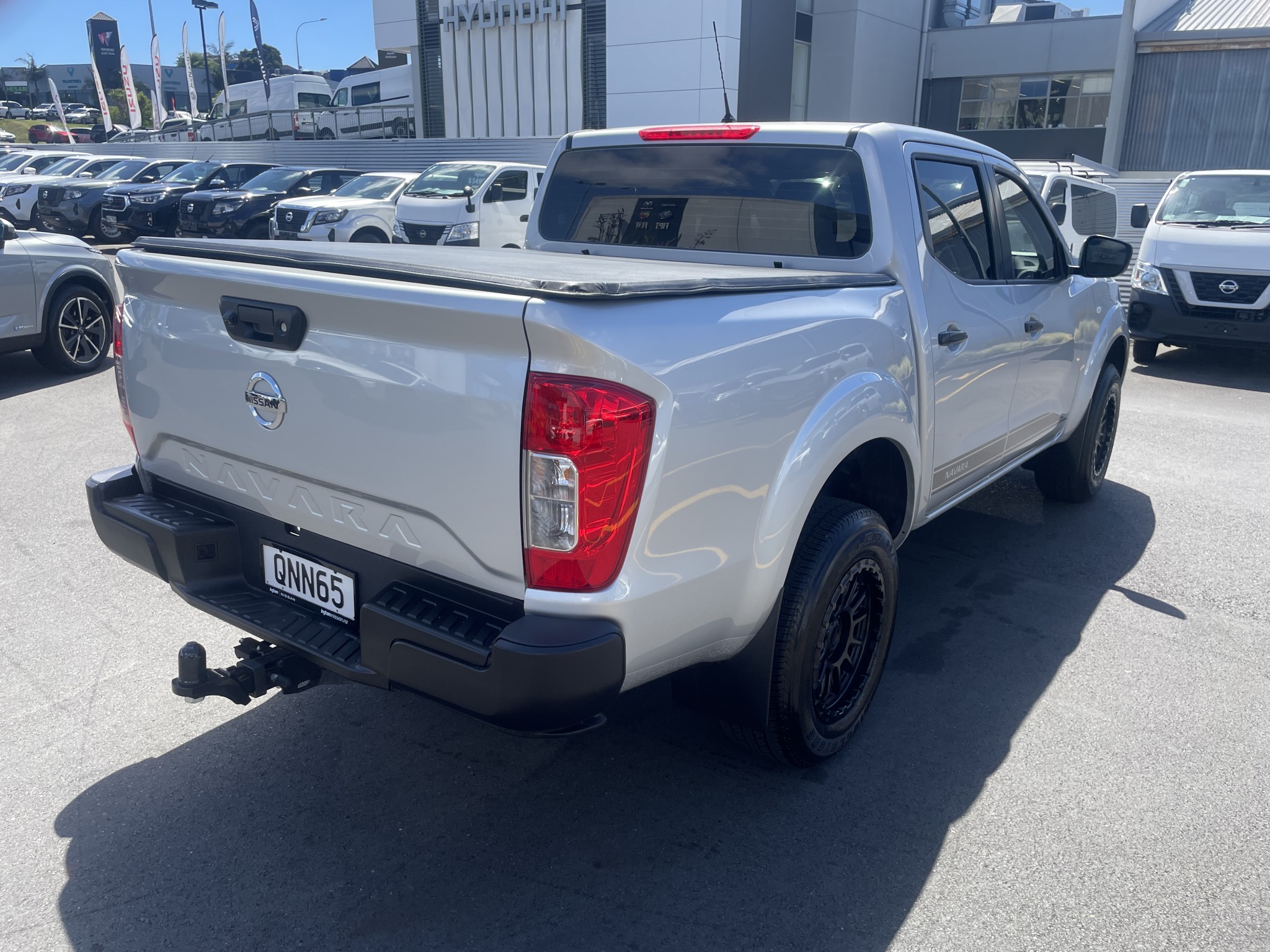 2024 Nissan Navara | SL 2.3D 4WD 7AT | 25276 | 6