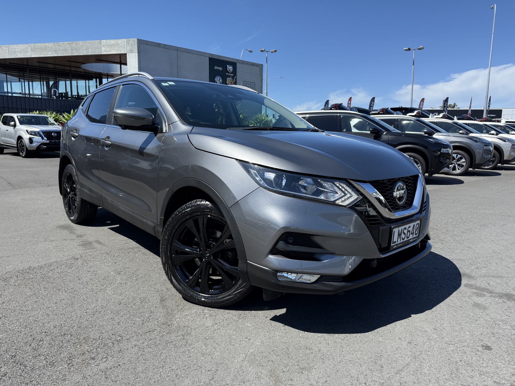 2018 Nissan Qashqai | ST-L 2.0P | 24852 | 3