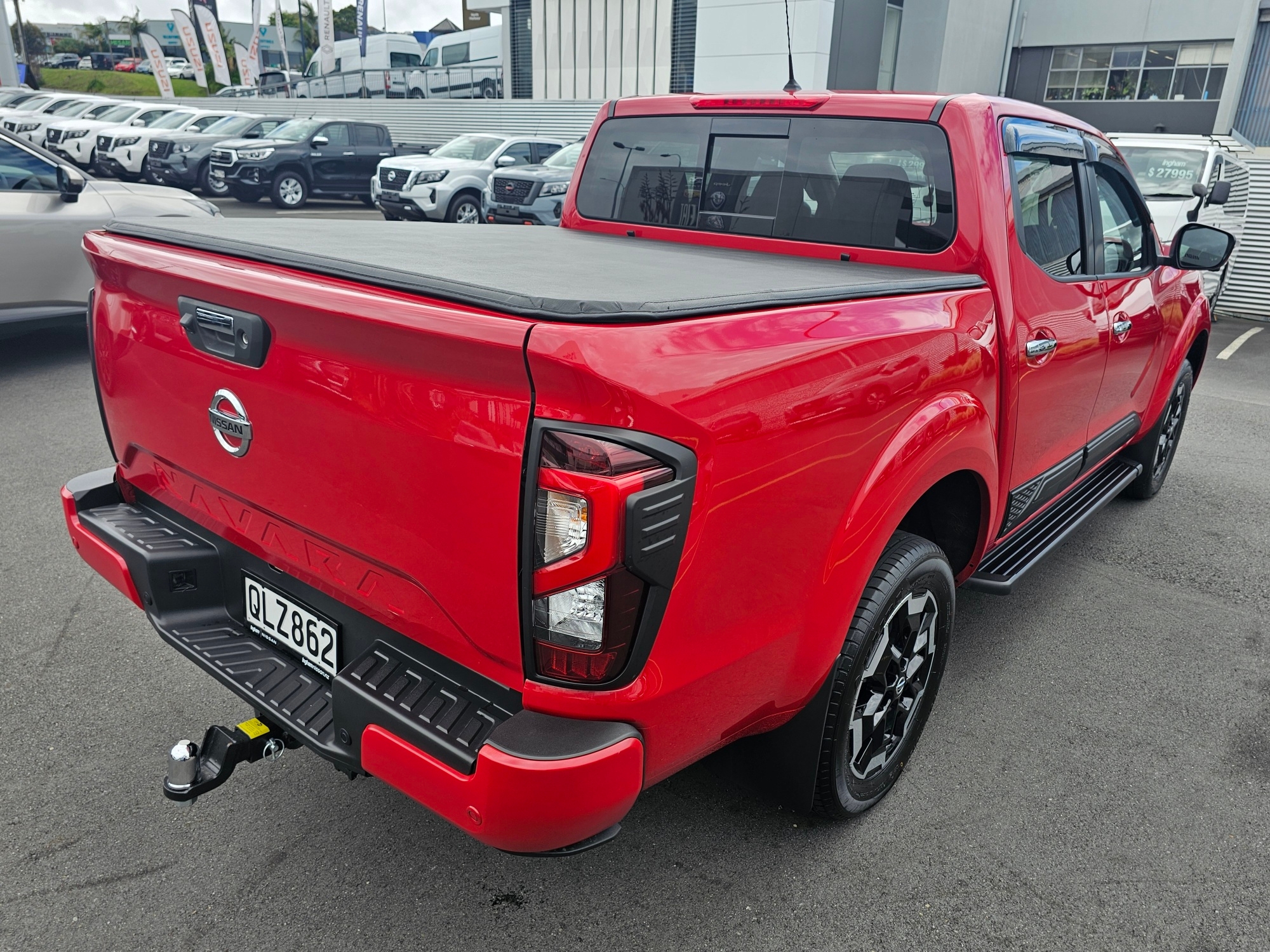 2024 Nissan Navara | ST 2.3D | 25408 | 6