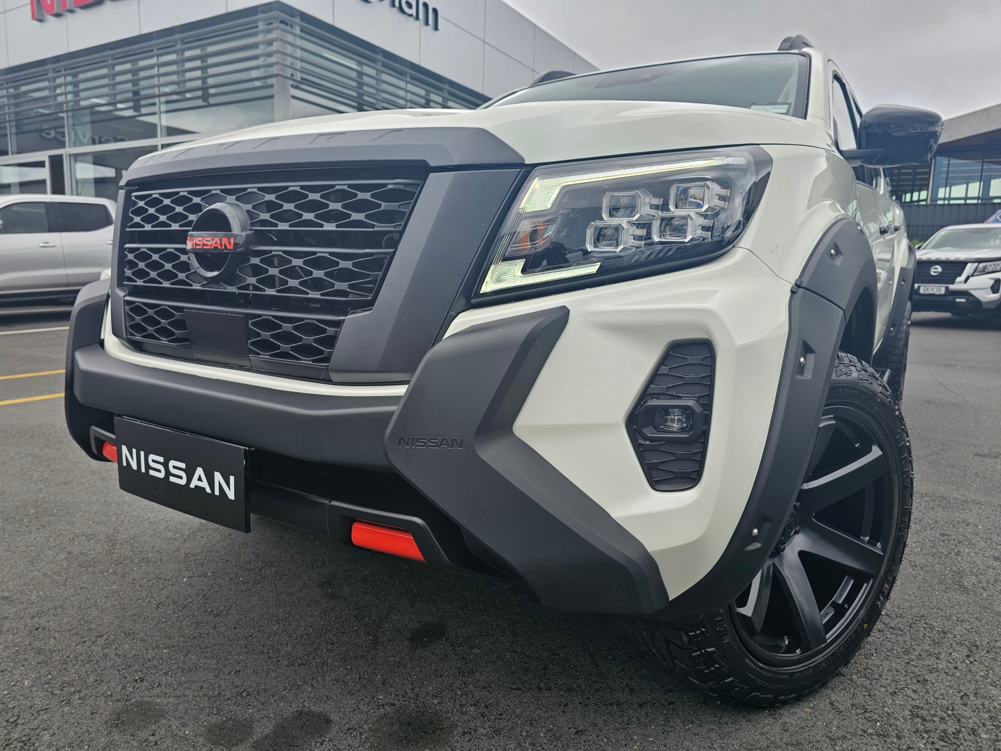 2025 Nissan Navara | PRO-4X ISE | 25578 | 2