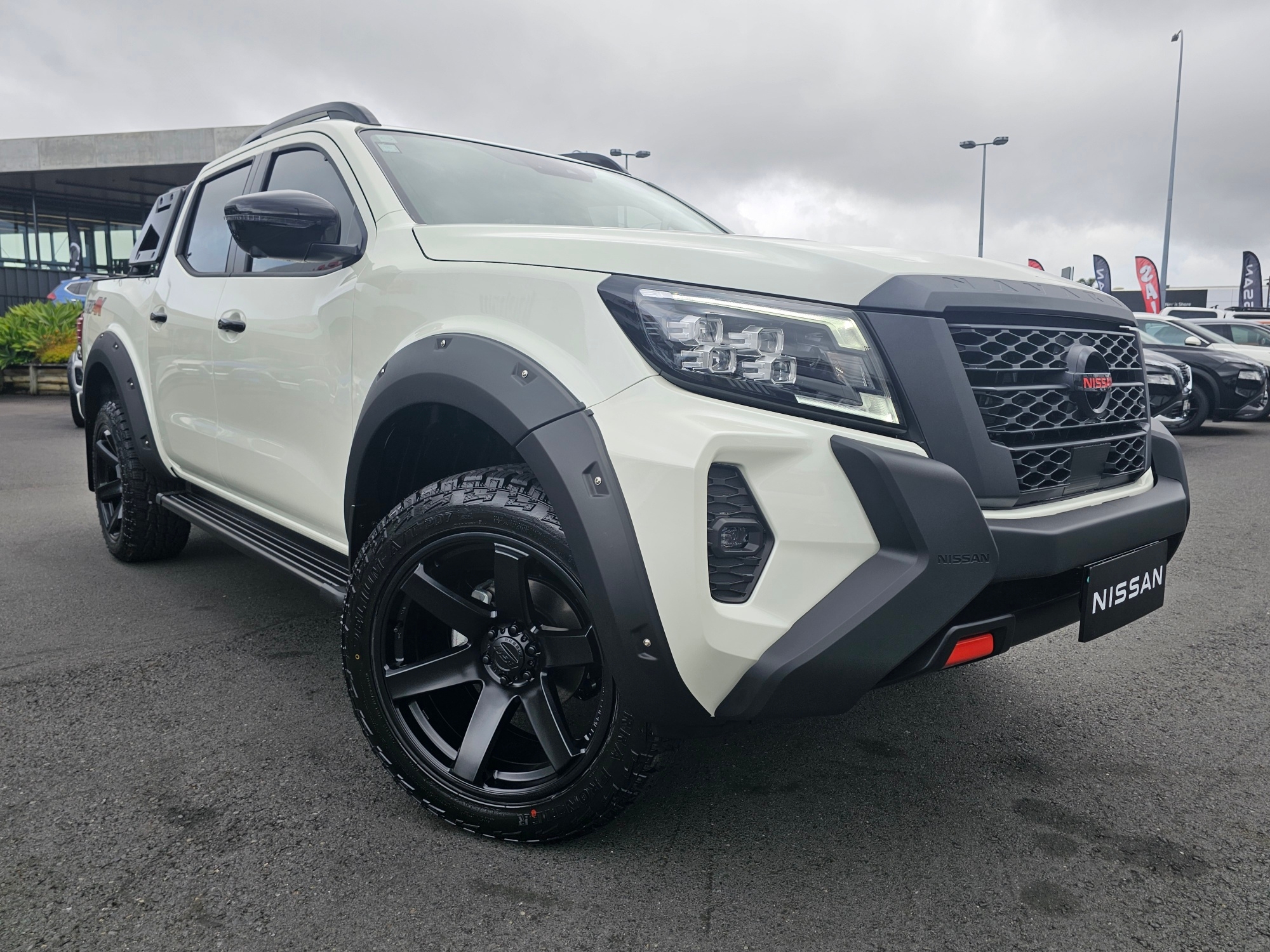 2025 Nissan Navara | PRO-4X ISE | 25578 | 5