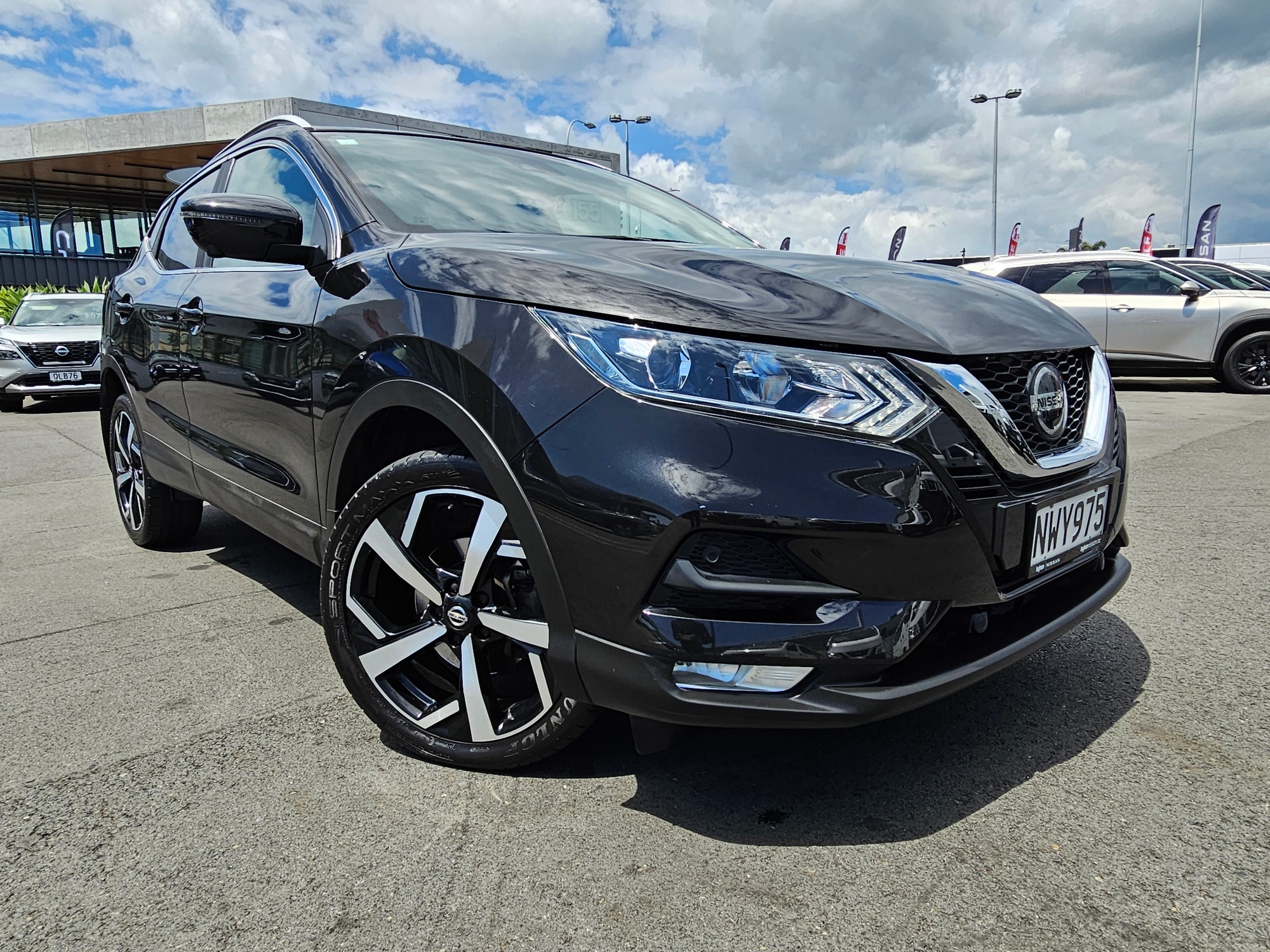 2021 Nissan Qashqai | ST-L 2.0P | 25631 | 4