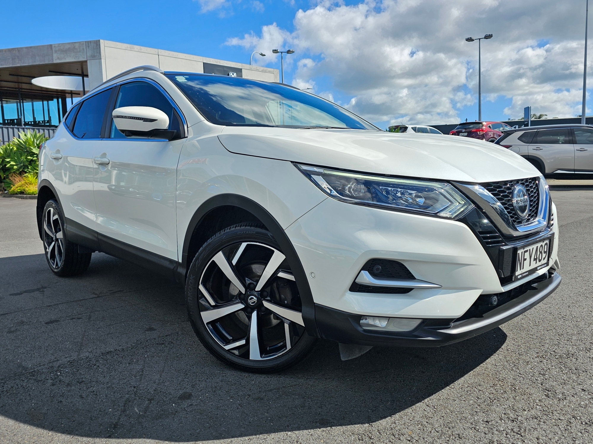 2021 Nissan Qashqai | TI 2.0P | 25635 | 4