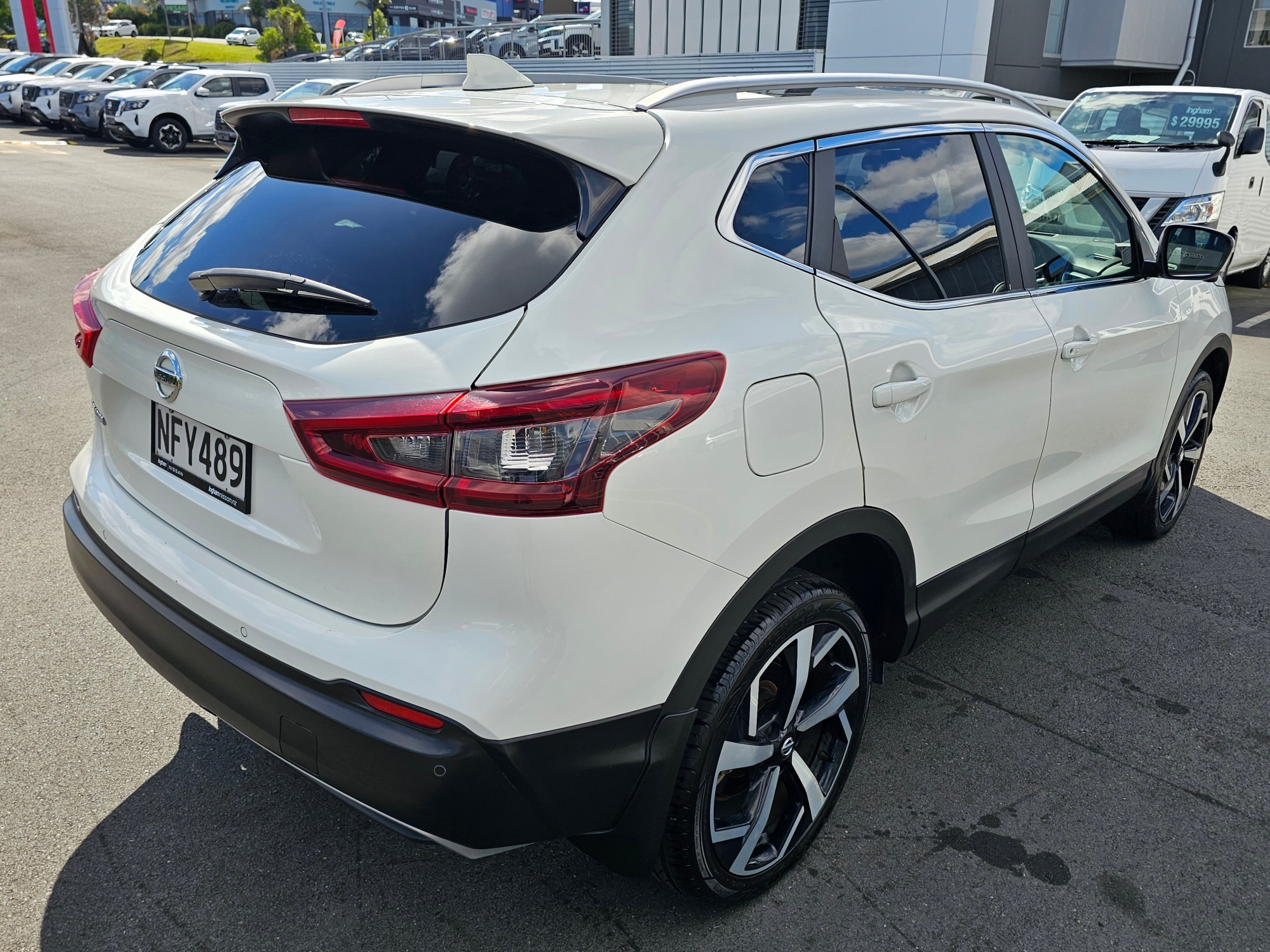 2021 Nissan Qashqai | TI 2.0P | 25635 | 5