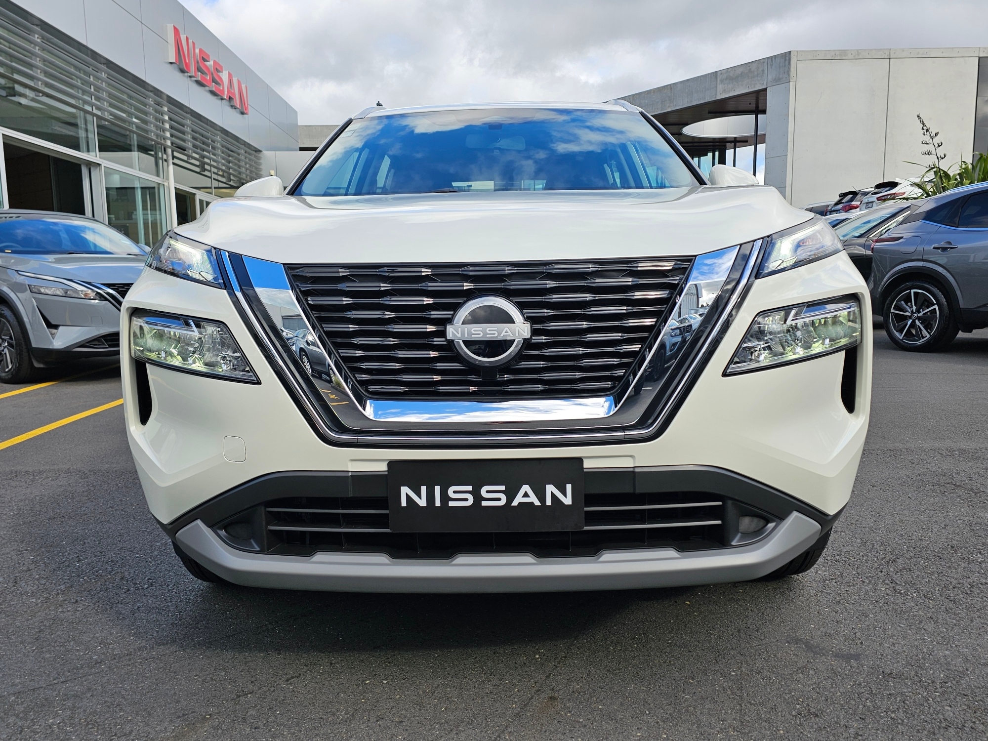 2025 Nissan X-Trail | ST 4WD | 25637 | 3