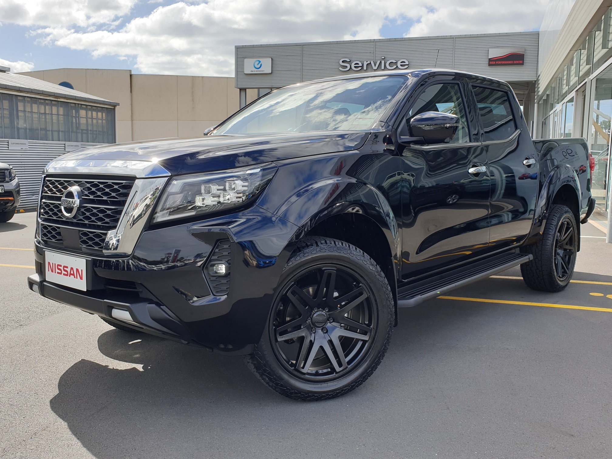 2025 Nissan Navara | ST 2WD | 25638 | 4