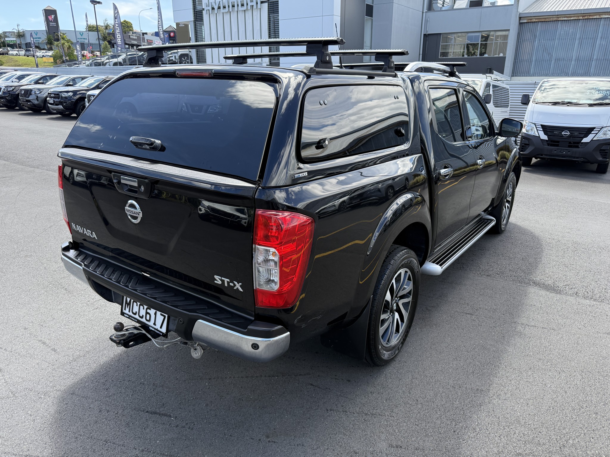 2019 Nissan Navara | ST-X 2.3D 2WD AUTO | 25677 | 6