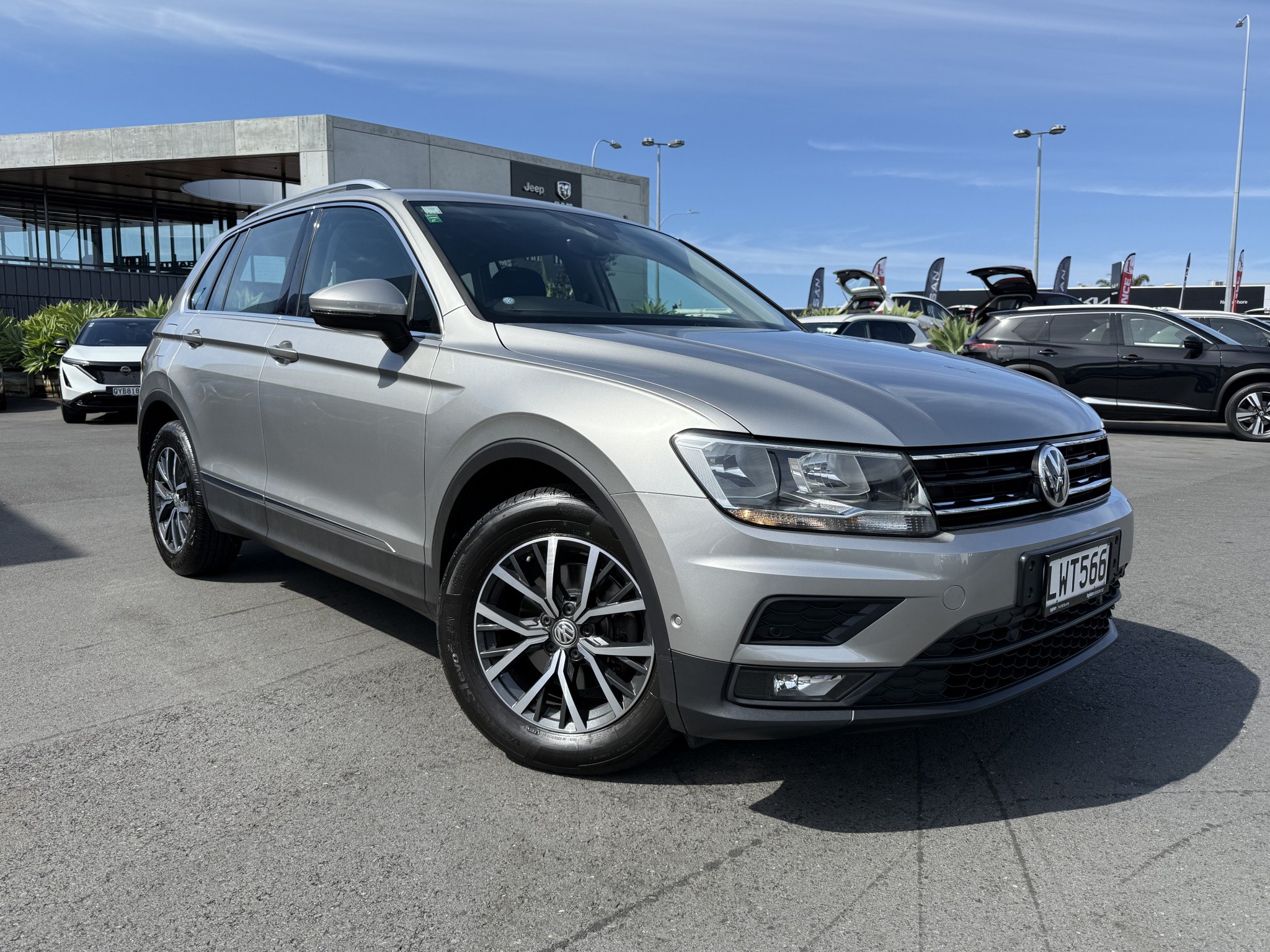 2019 Volkswagen Tiguan | TSI COMFORTLINE 2WD | 25681 | 4