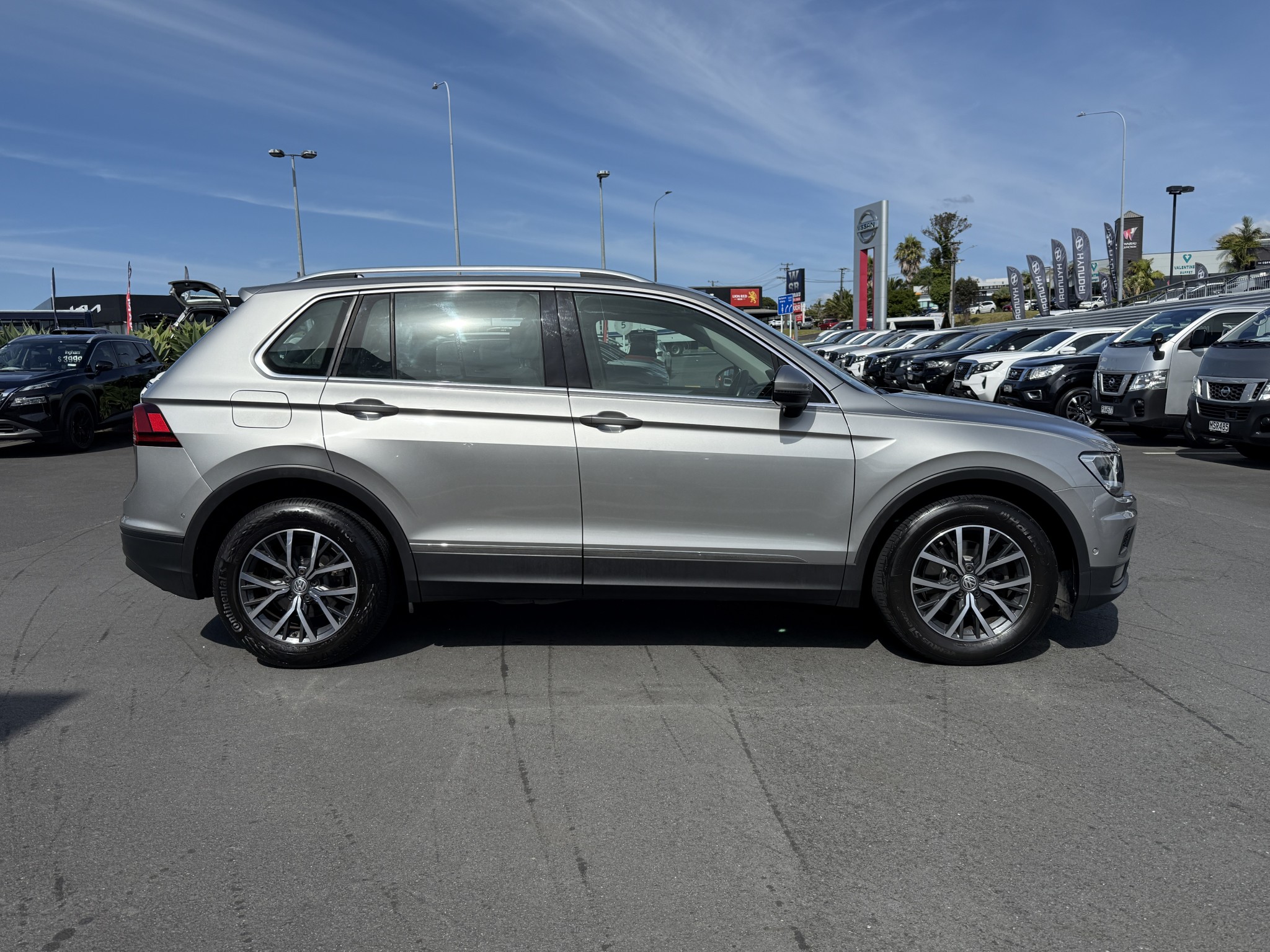 2019 Volkswagen Tiguan | TSI COMFORTLINE 2WD | 25681 | 5