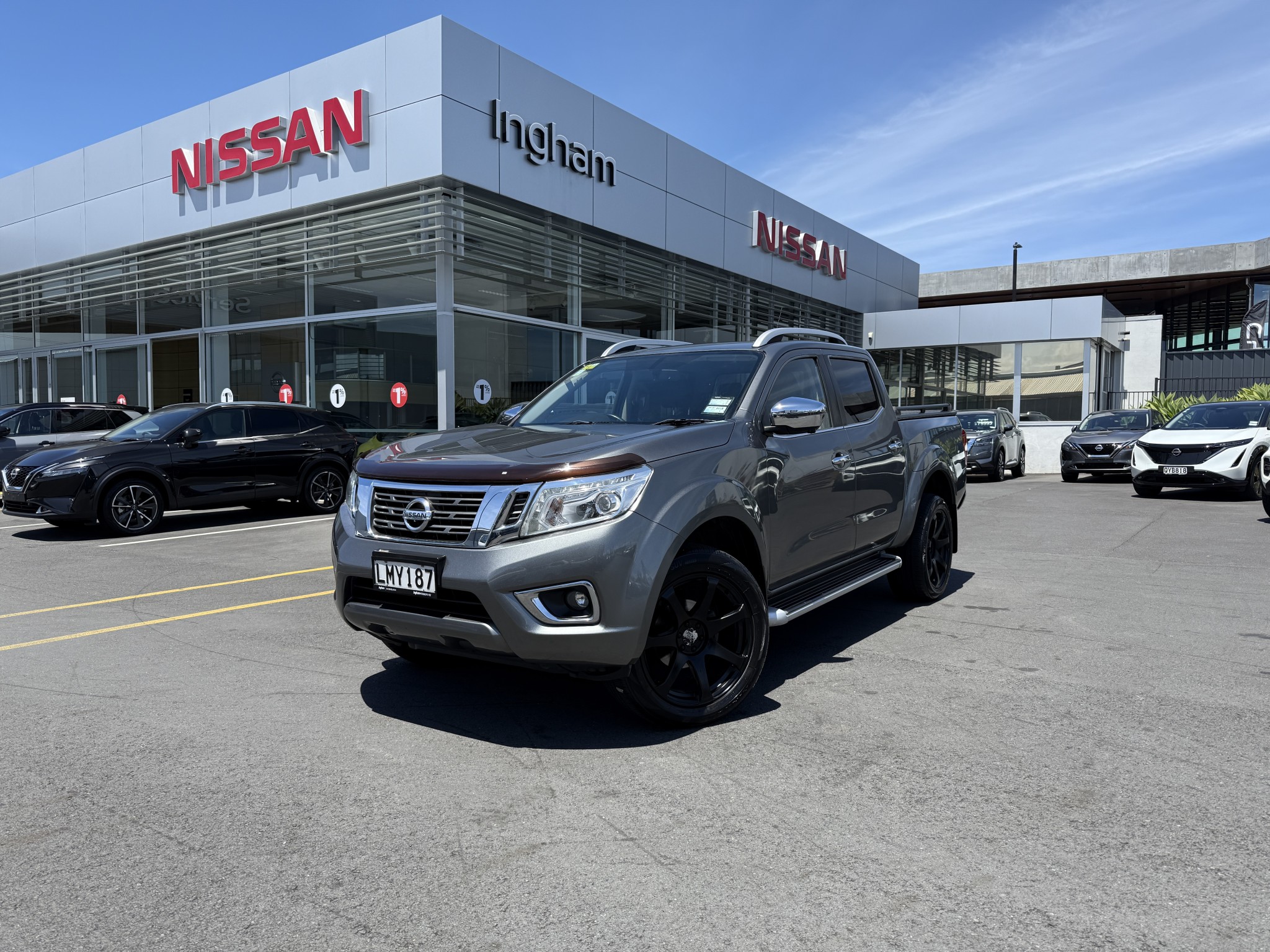 2018 Nissan Navara | ST-X 2.3D AUTOMATIC  | 25685 | 1