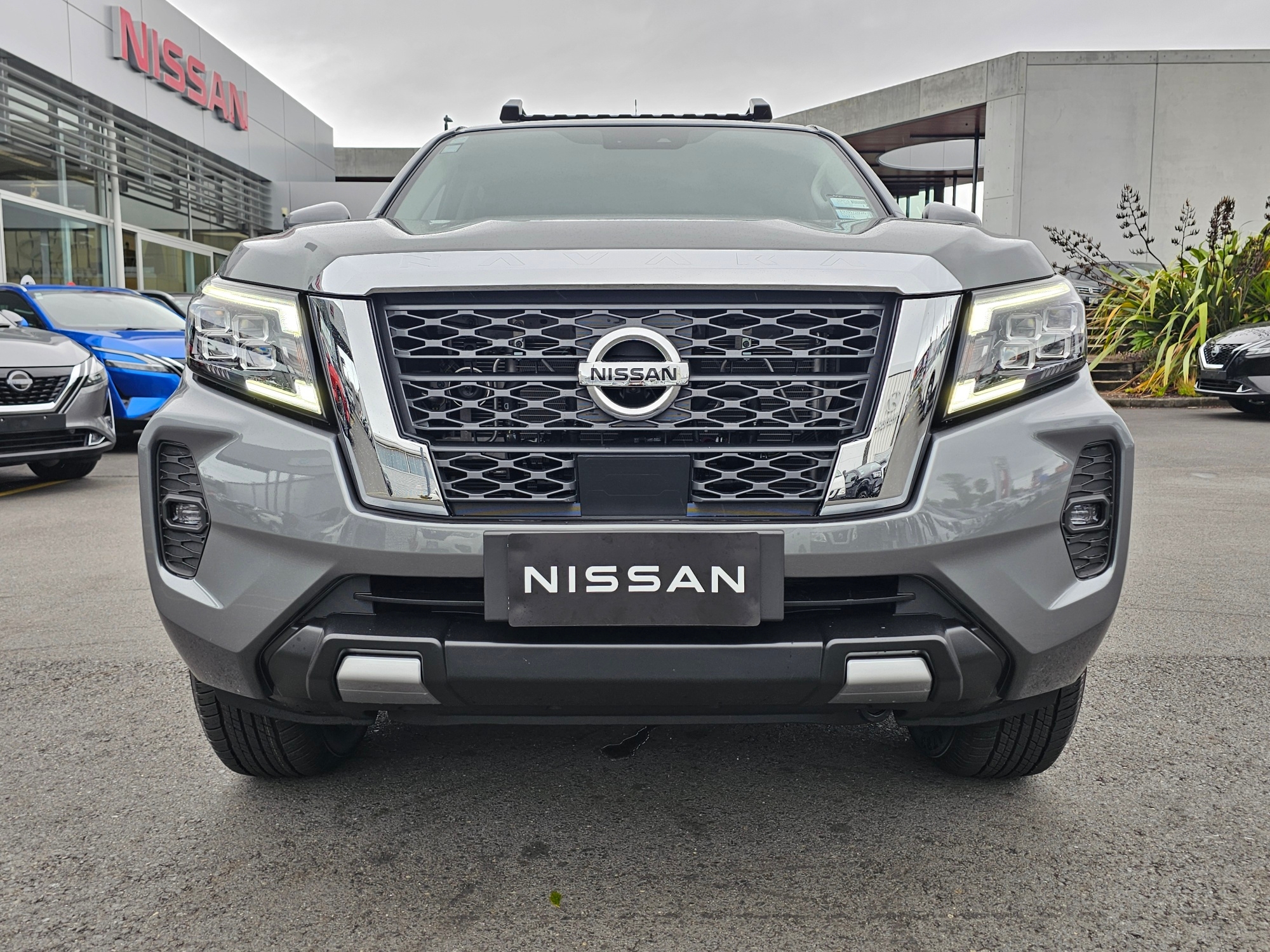 2025 Nissan Navara | ST-X CENTURION ISE | 25725 | 3