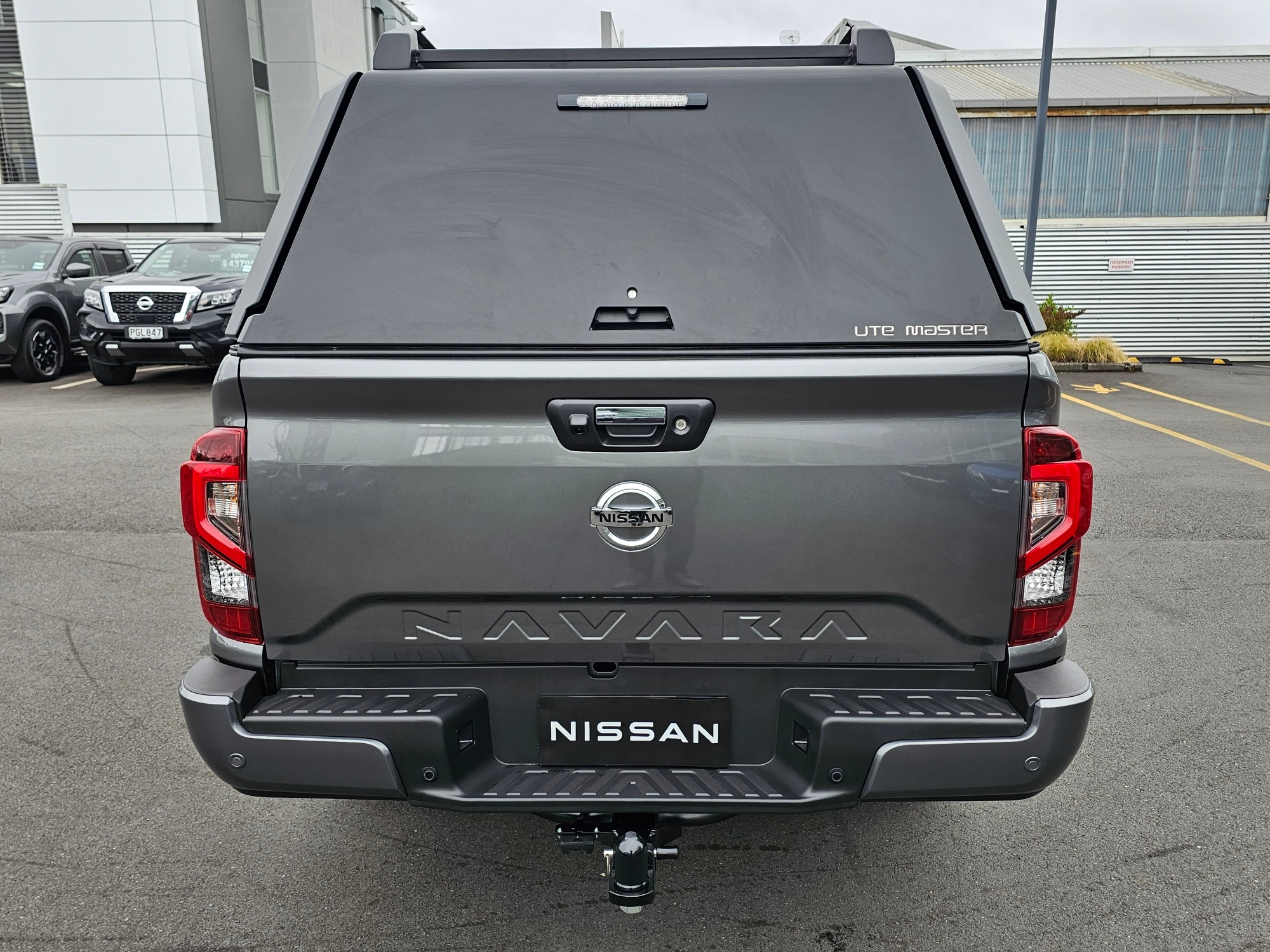 2025 Nissan Navara | ST-X CENTURION ISE | 25725 | 7